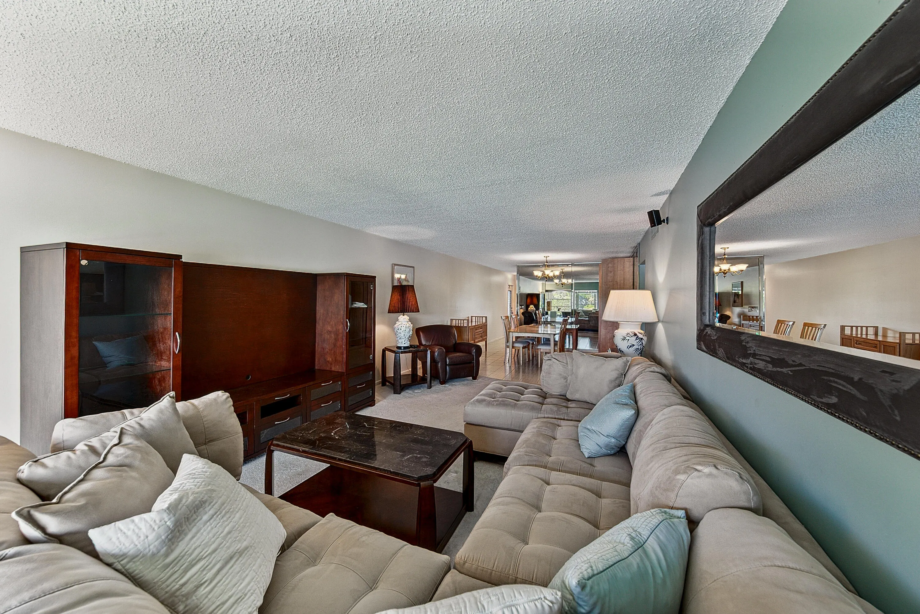 2904 VICTORIA Place #A2