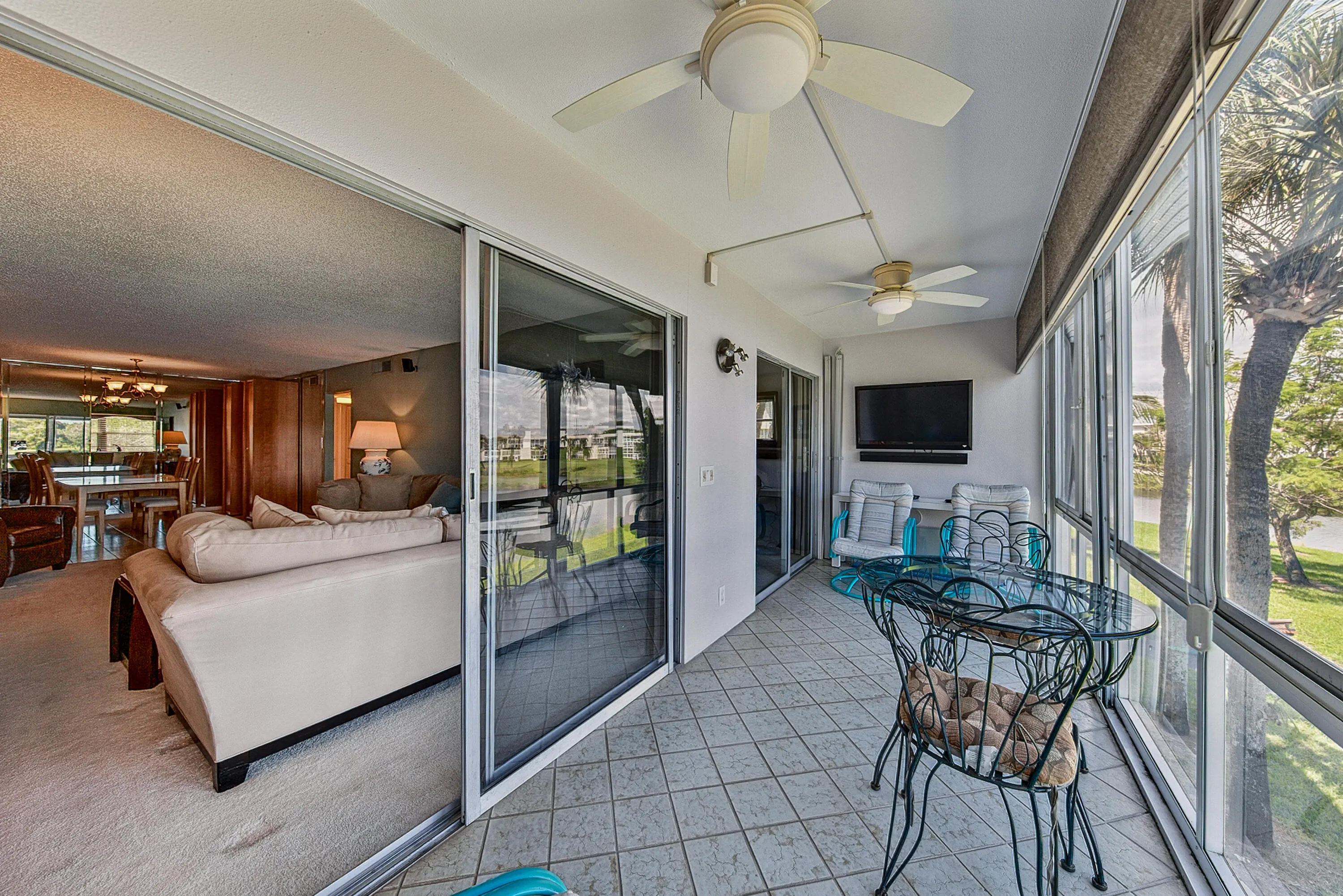 2904 VICTORIA Place #A2