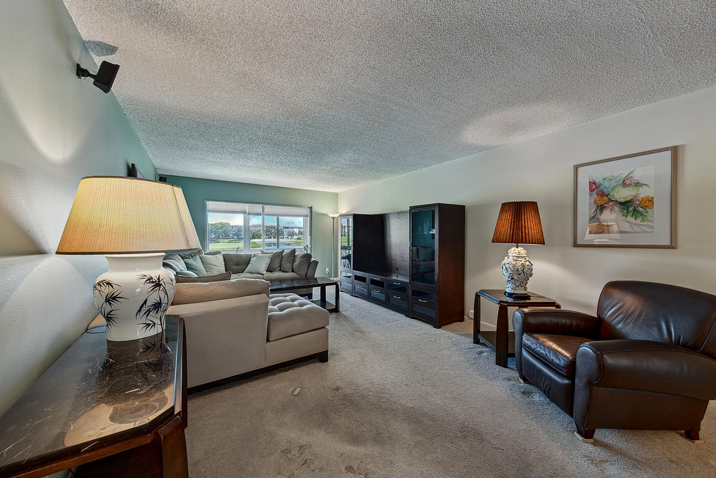 2904 VICTORIA Place #A2