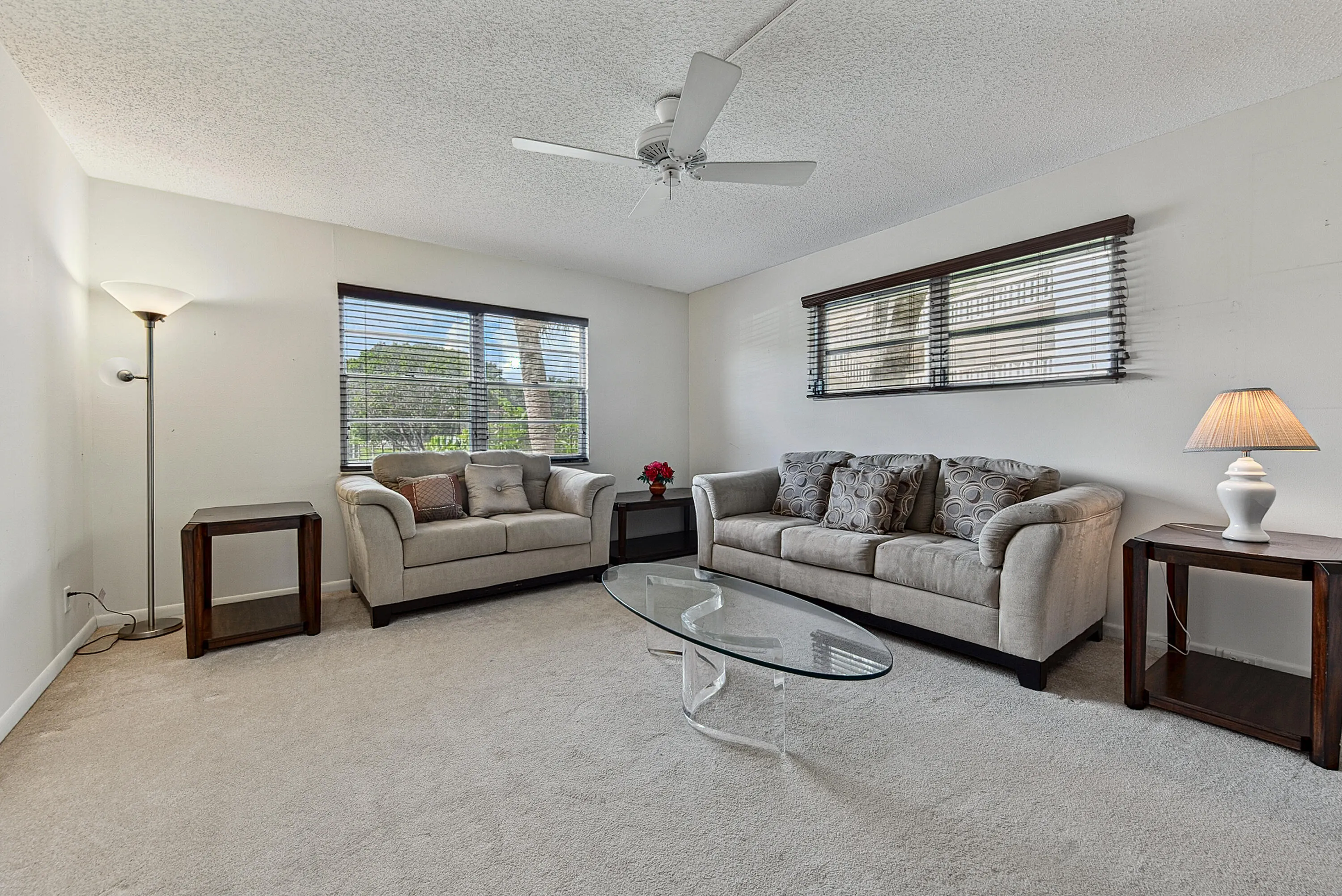 2904 VICTORIA Place #A2