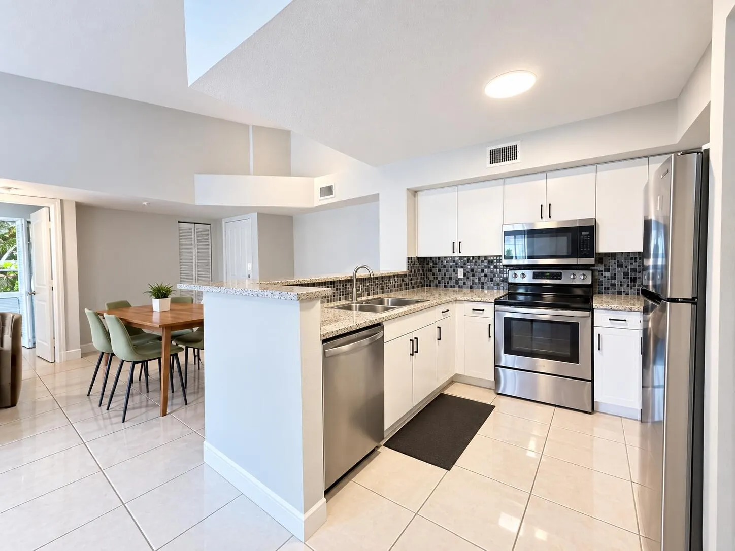 4828 N State Road 7 #8305