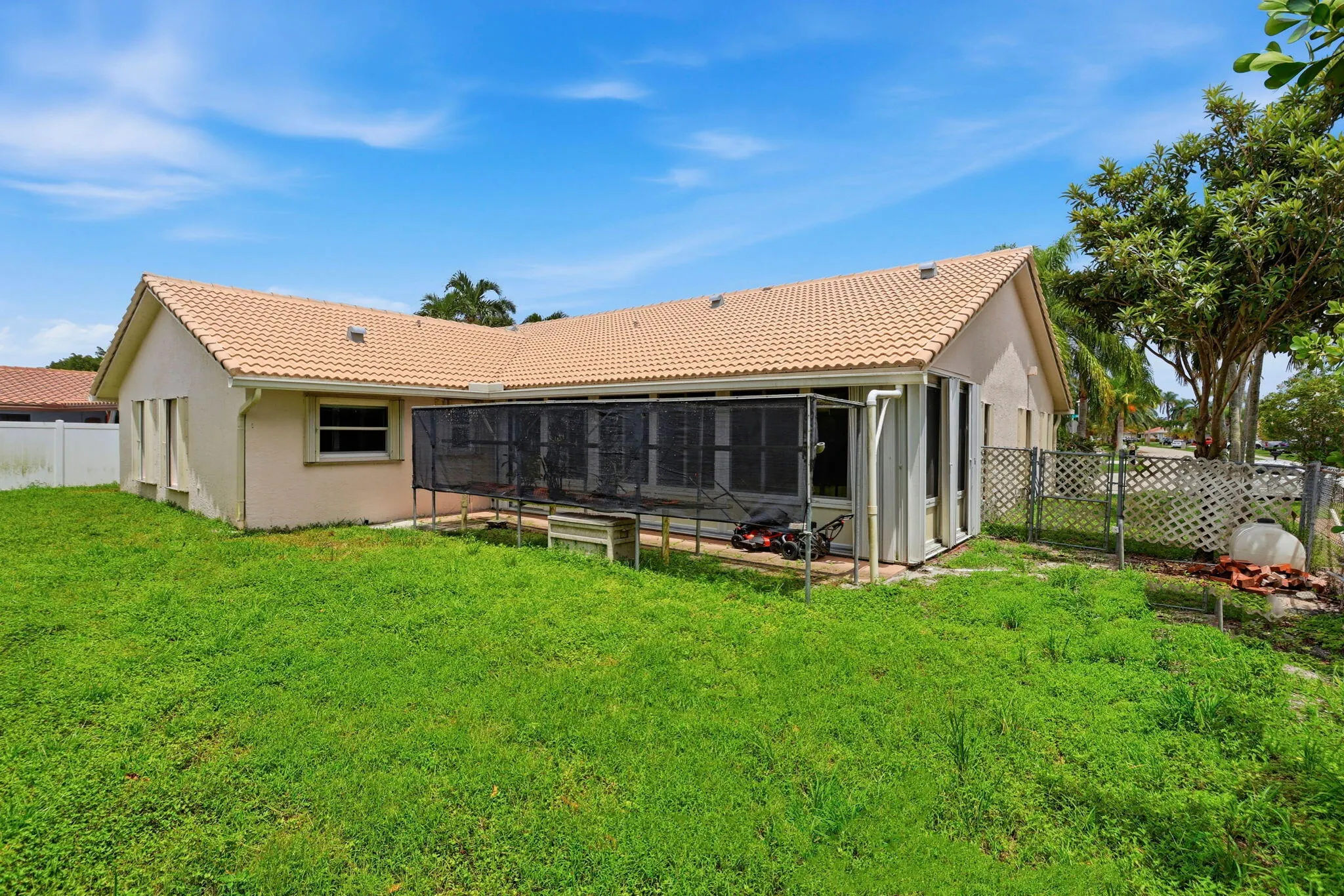 2171 NW 76th Avenue