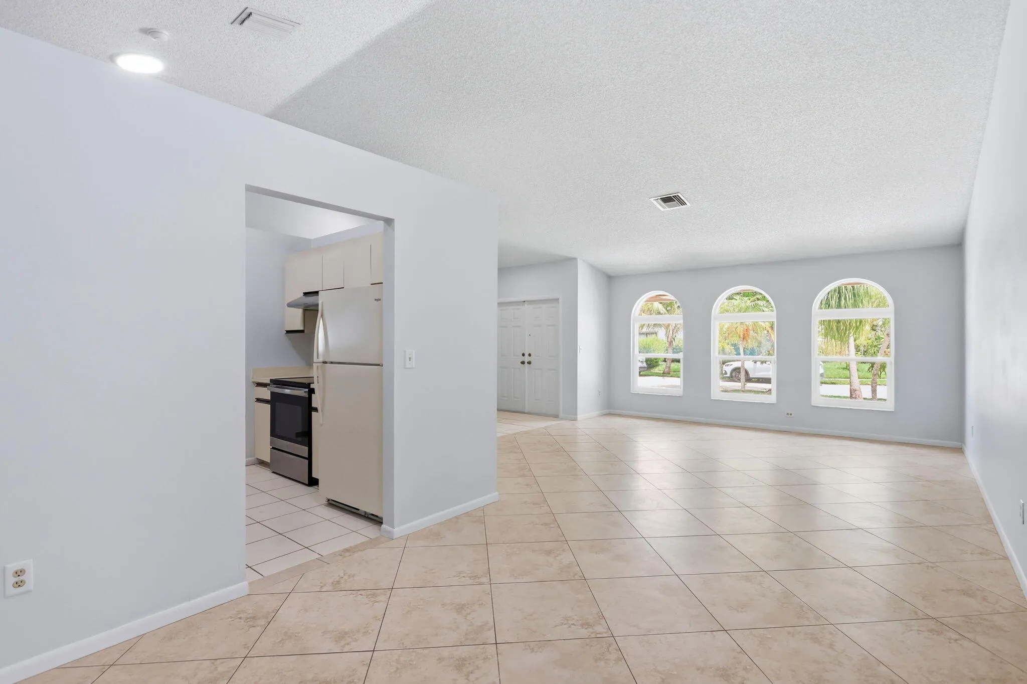 2171 NW 76th Avenue