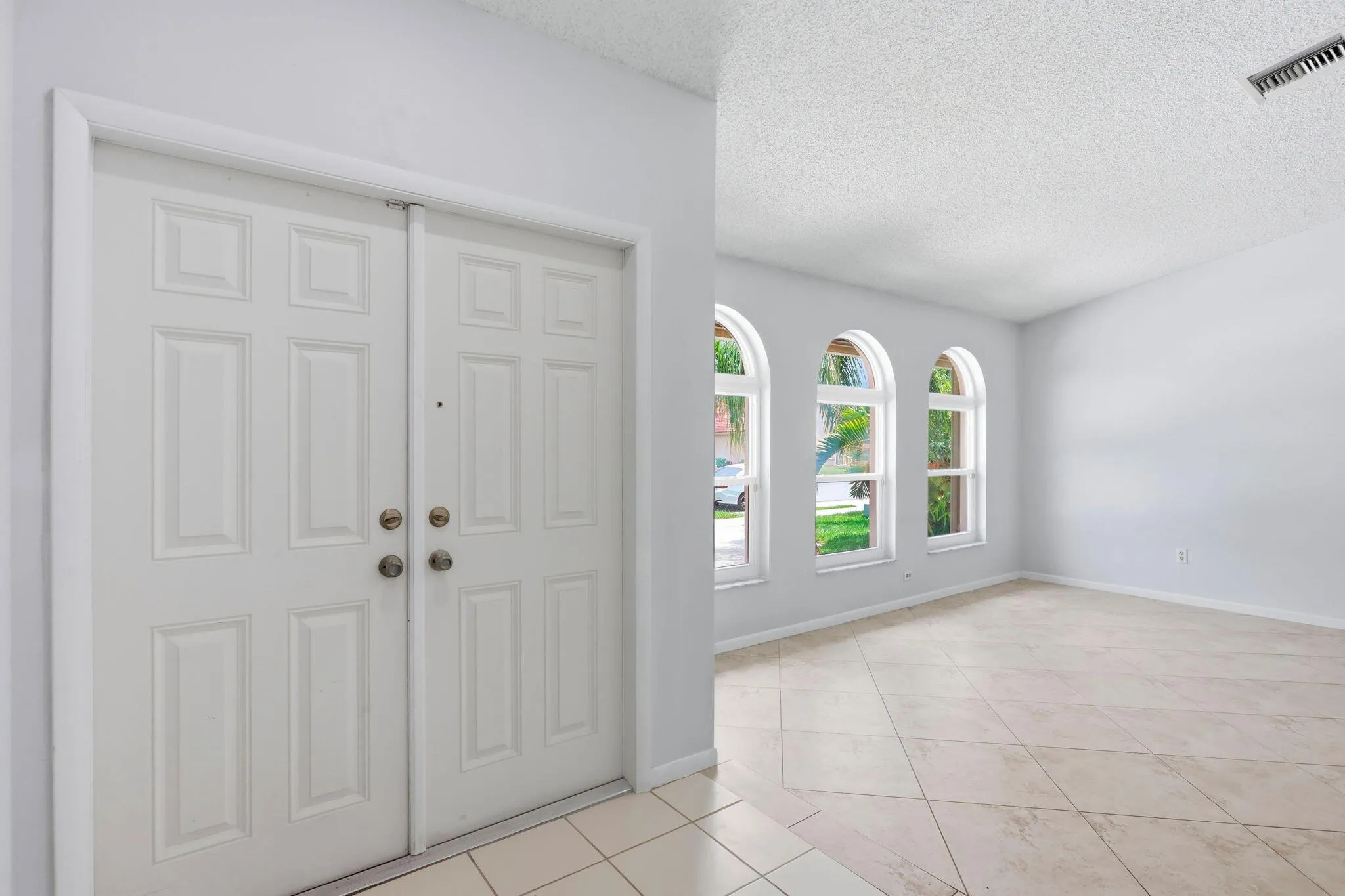 2171 NW 76th Avenue