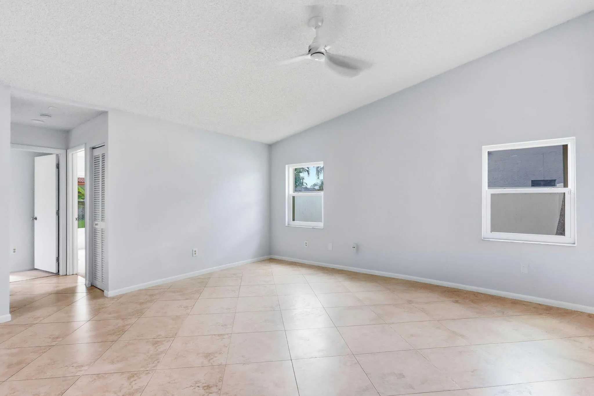 2171 NW 76th Avenue