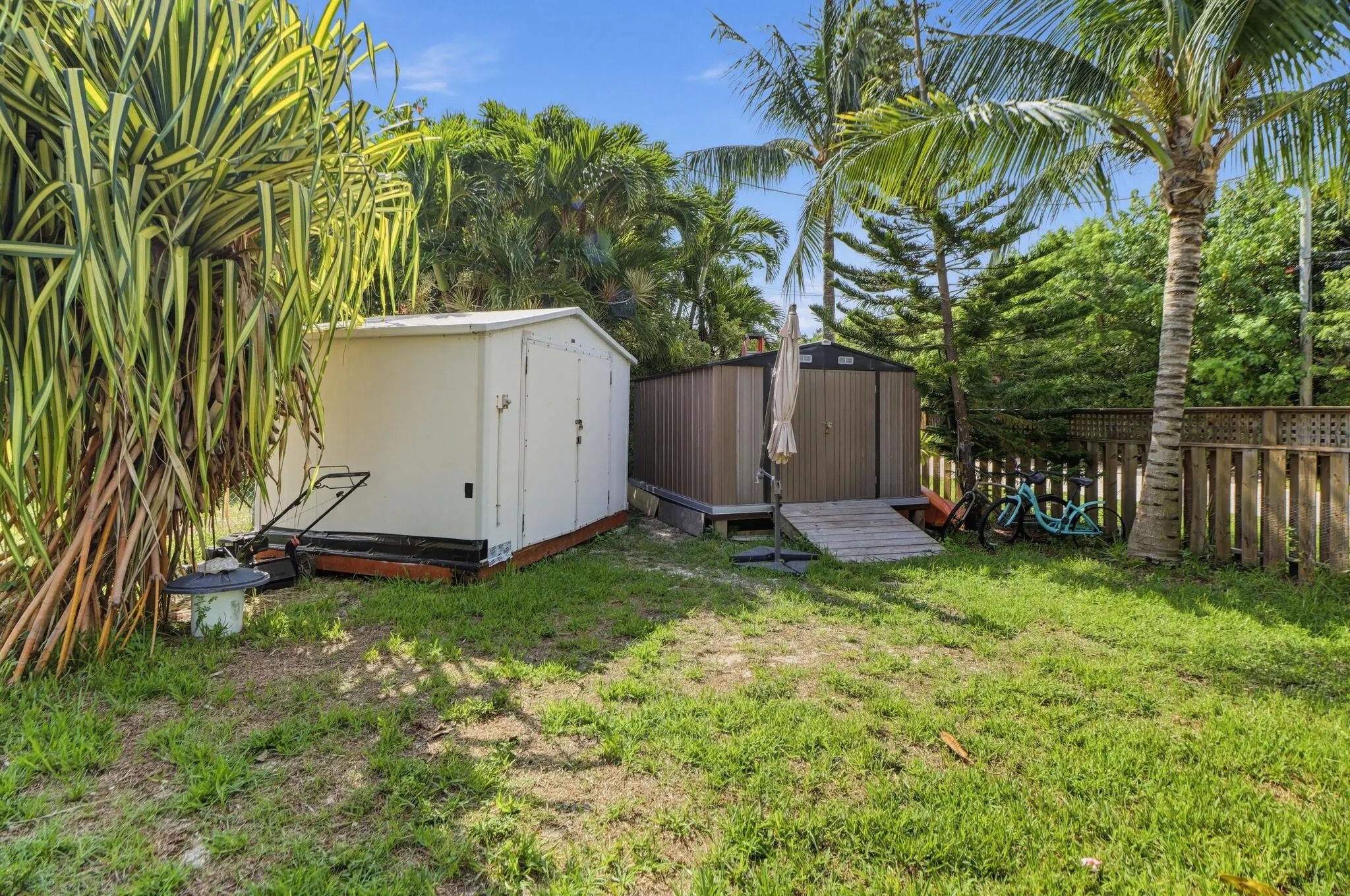2240 HARBOR Drive