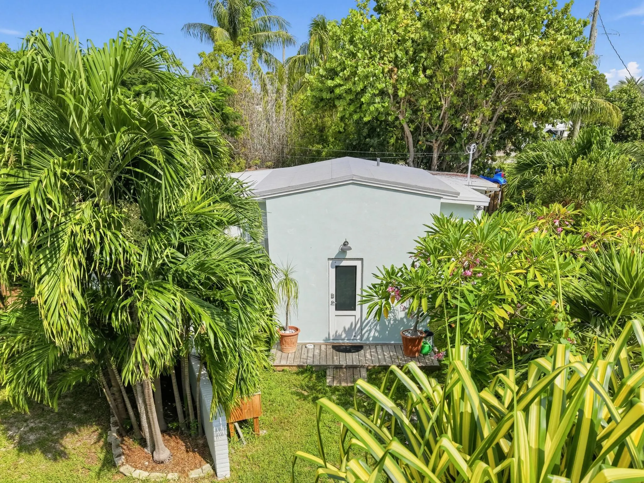2240 HARBOR Drive