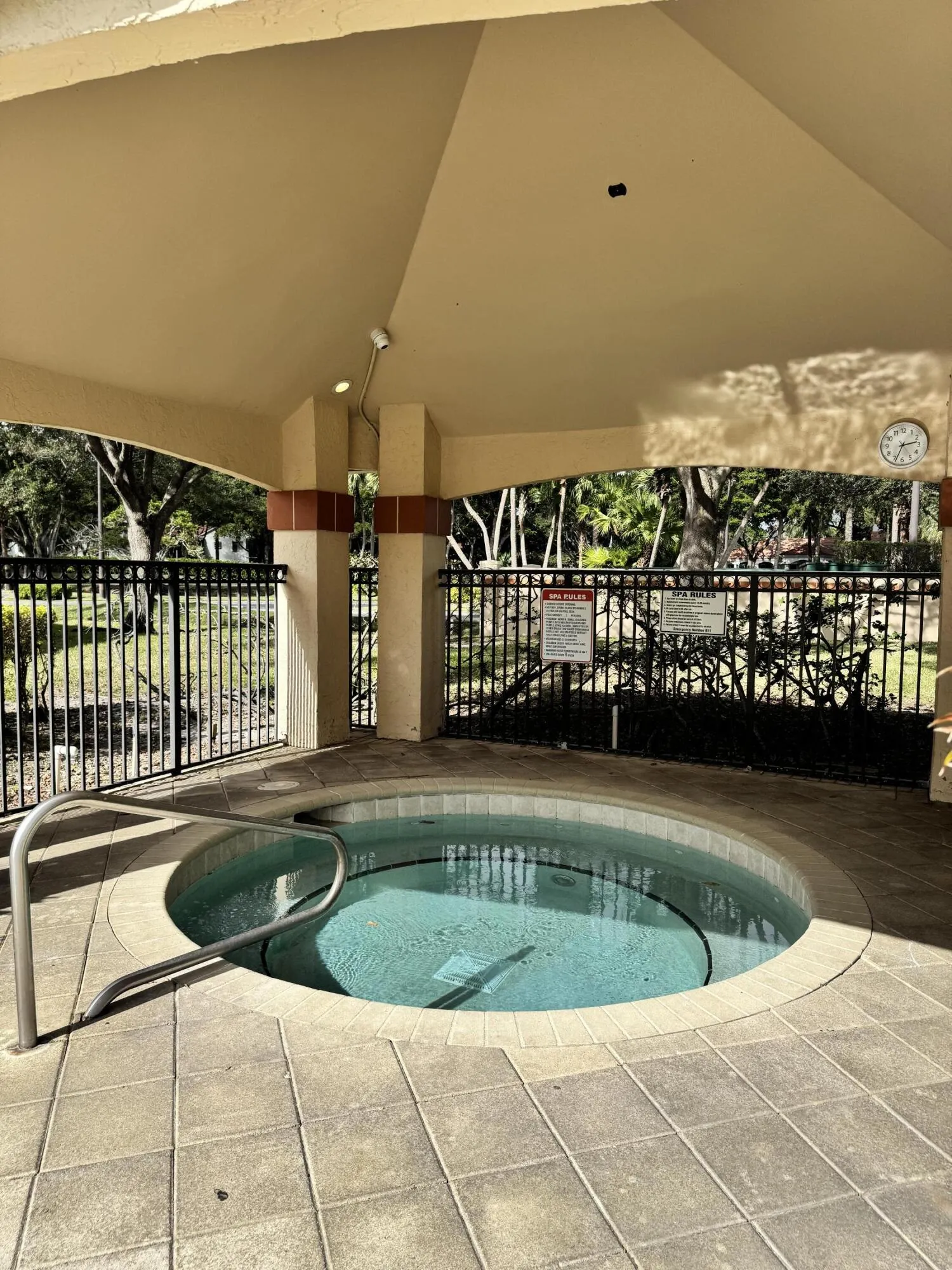 3330 PINEWALK Drive N #1616