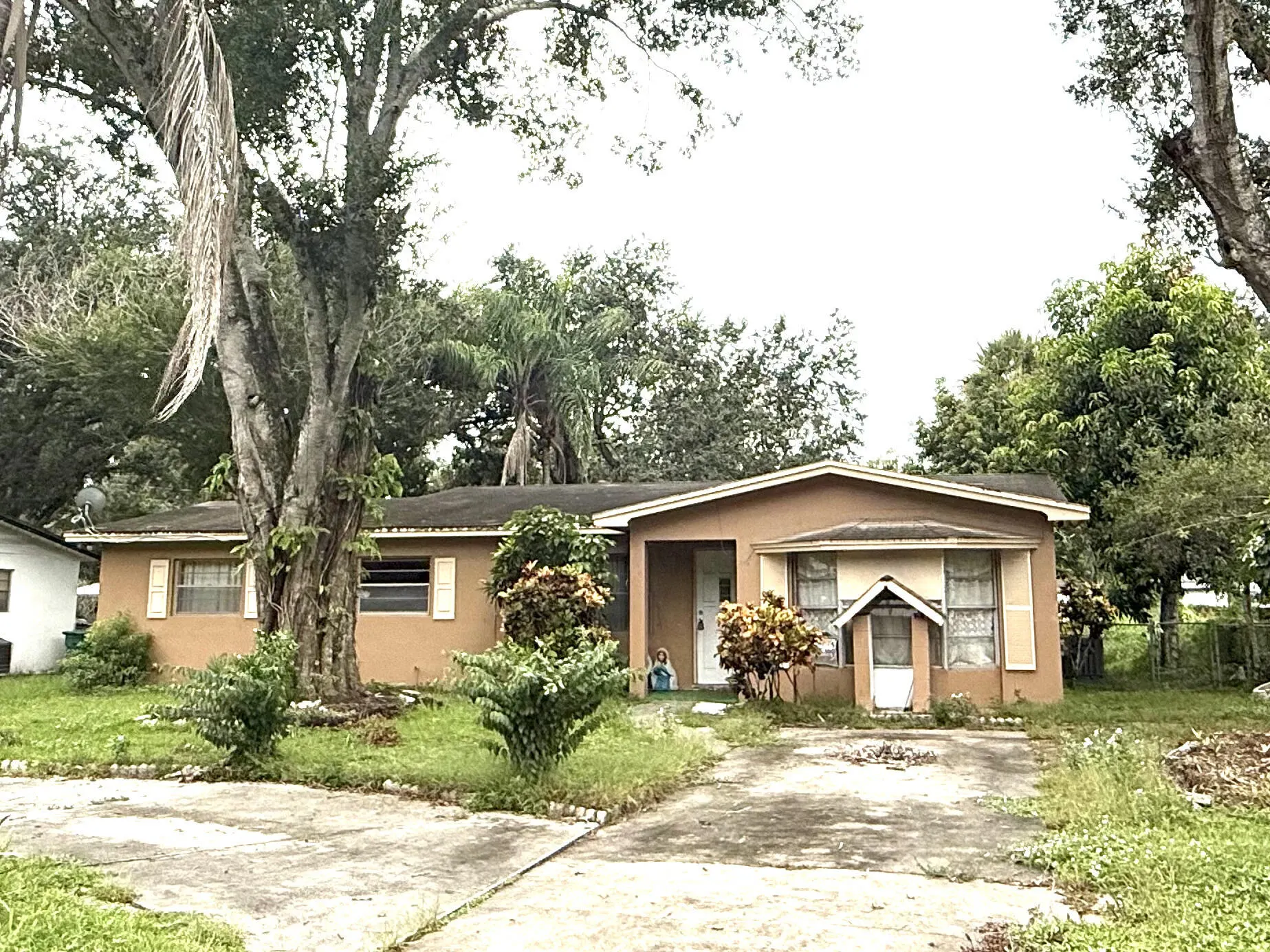 275 SE 16TH Avenue