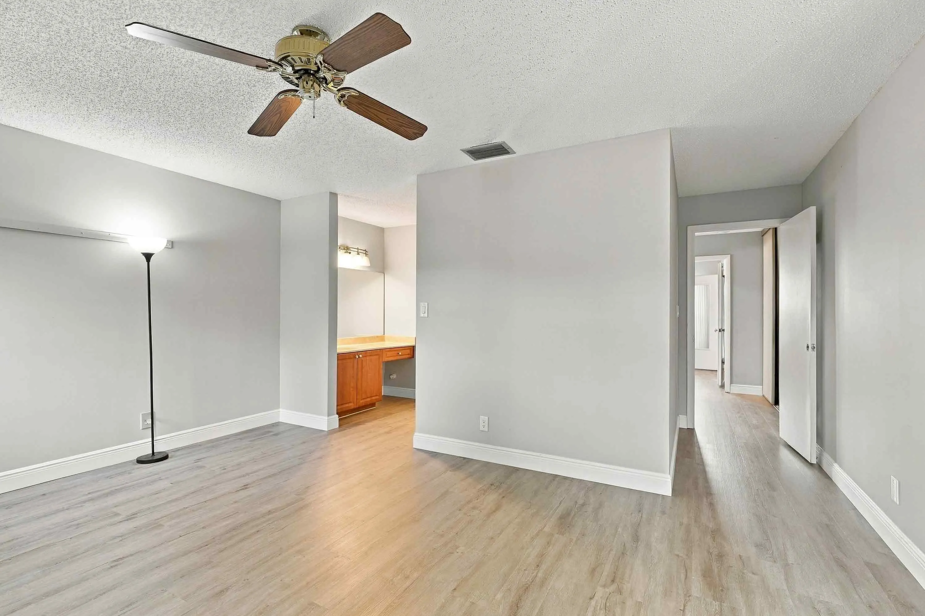 4161 NW 22nd Street #261G