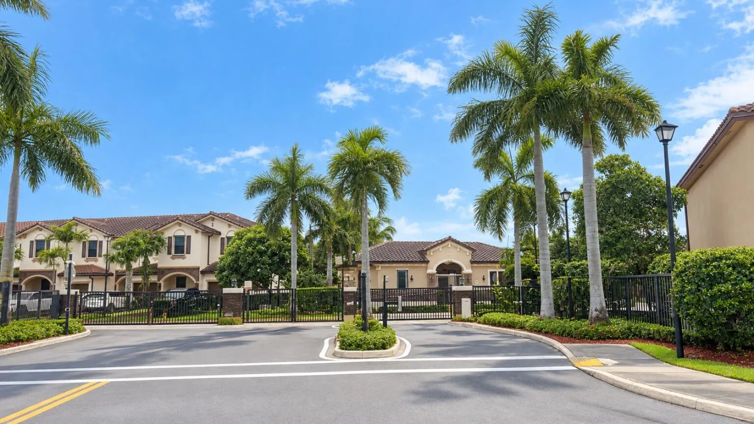5454 NW 27th Street