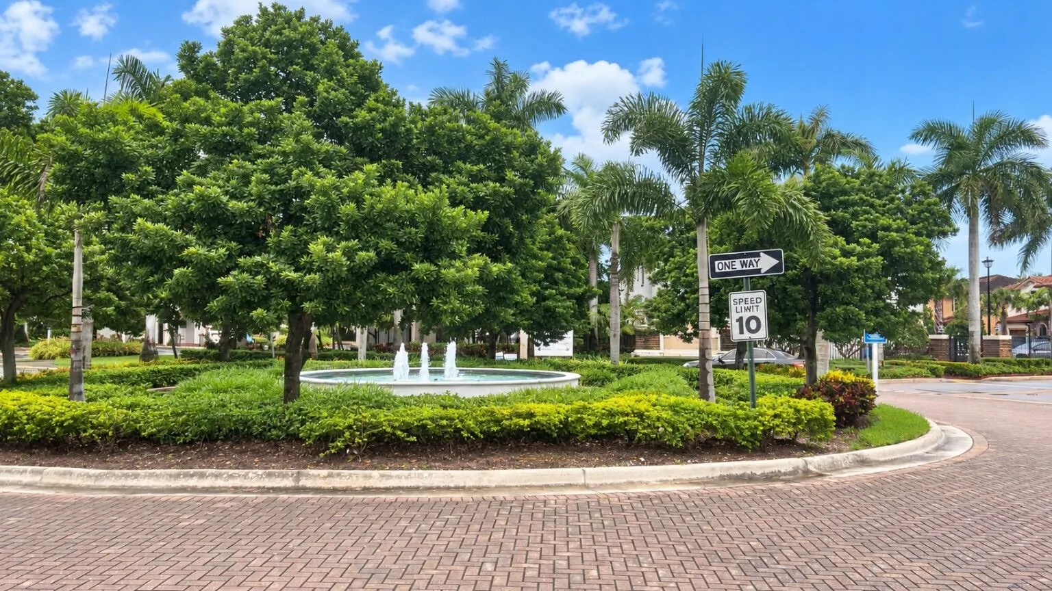 5454 NW 27th Street