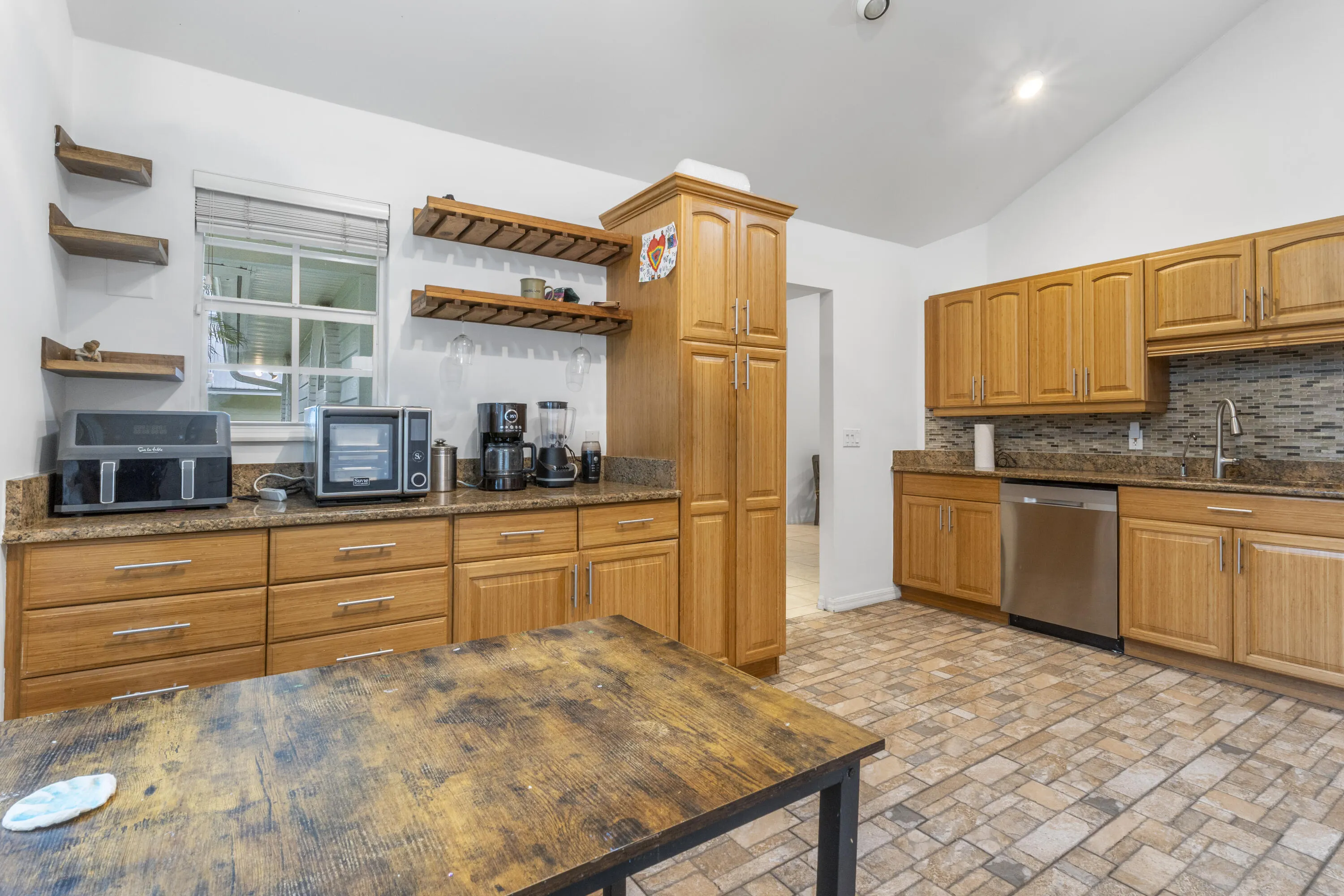 129 38TH Court
