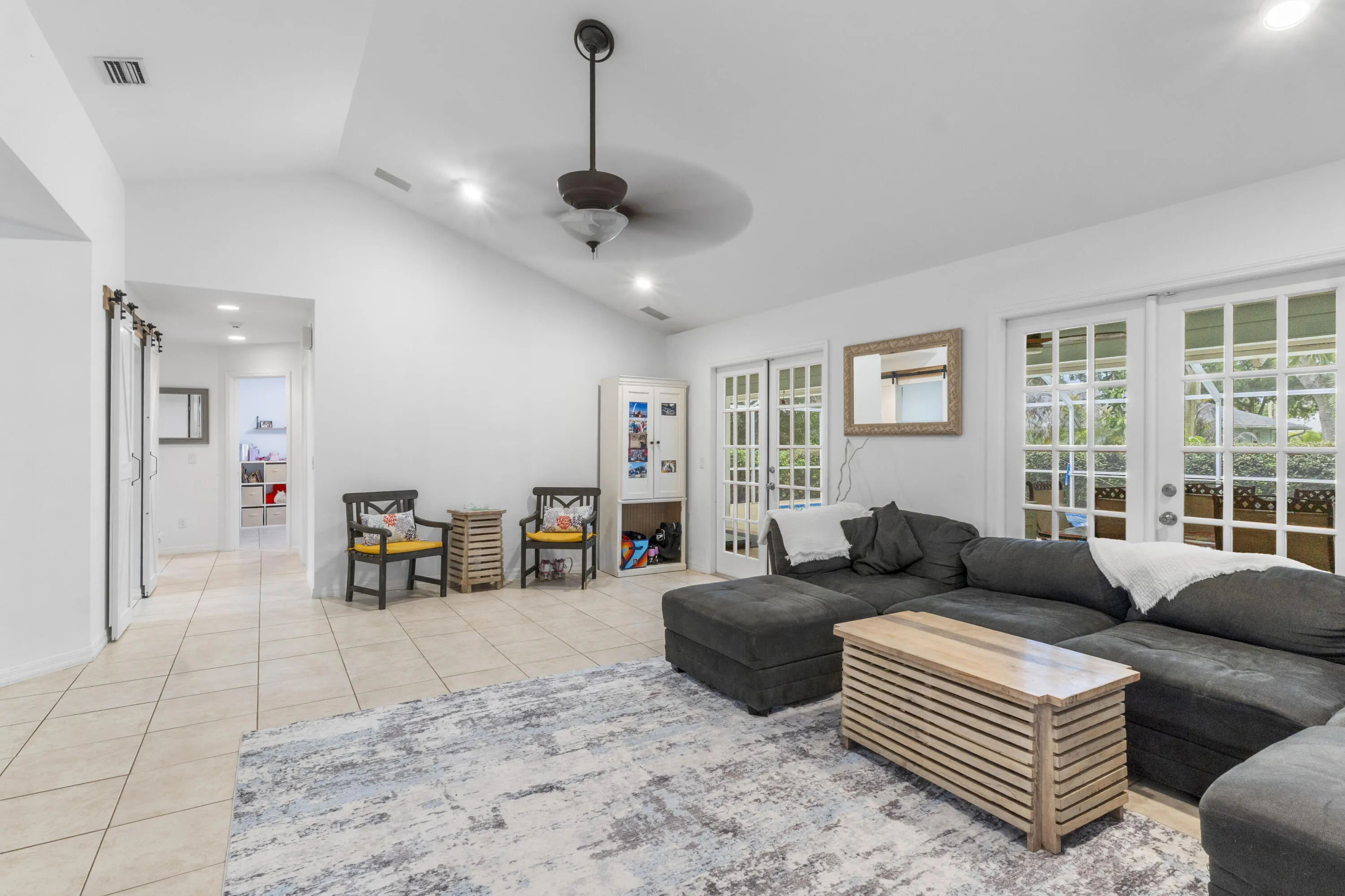 129 38TH Court