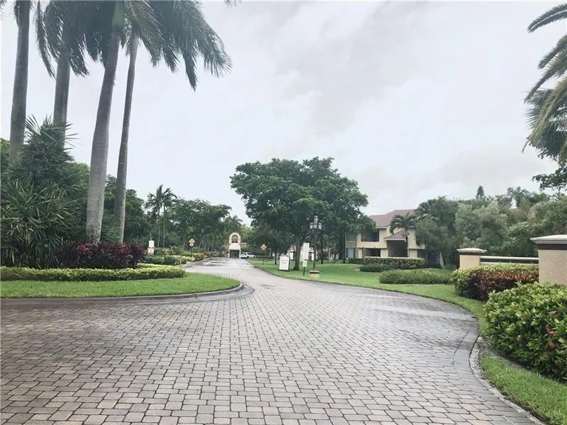 731 LYONS Road #16207