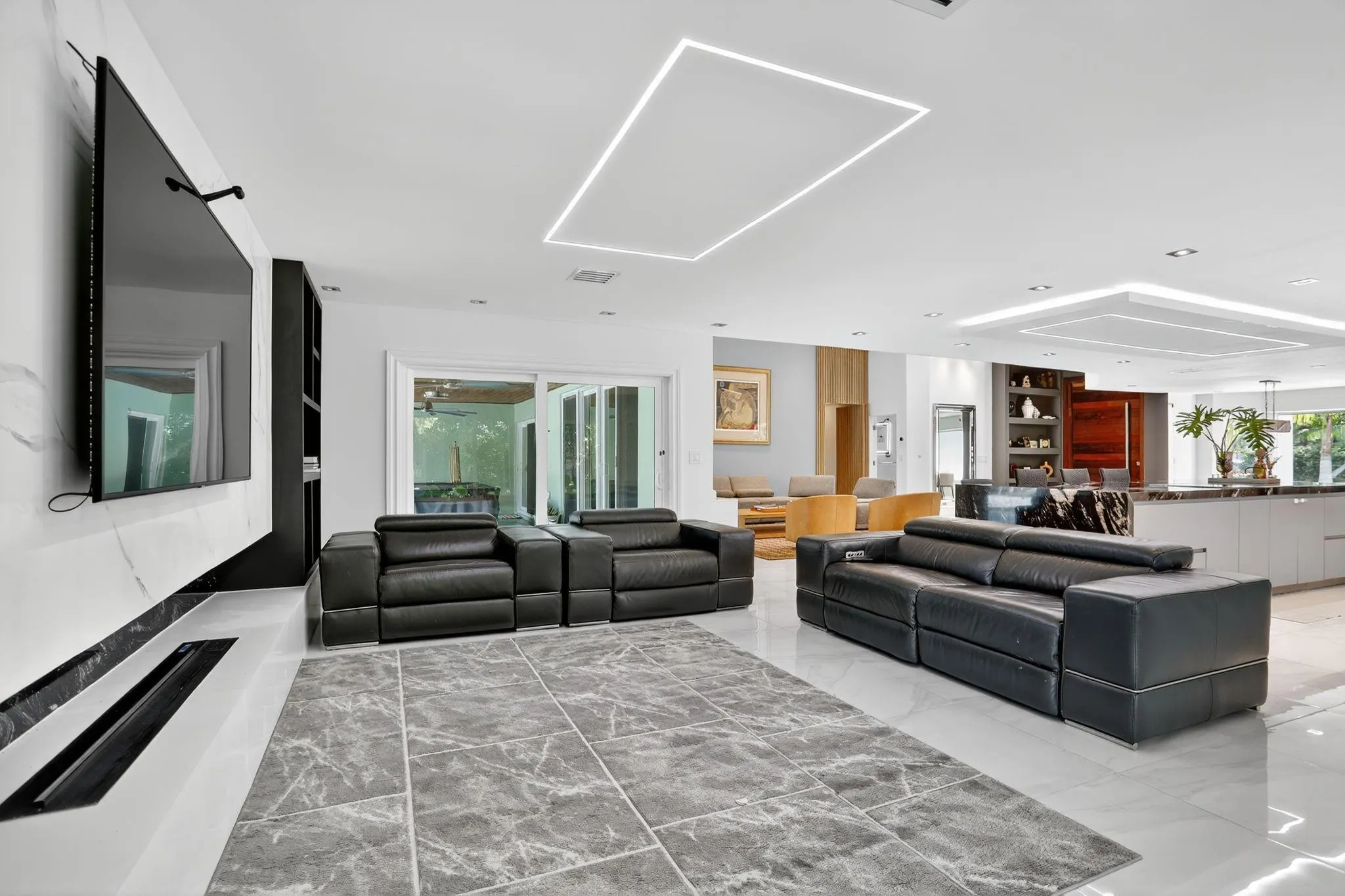 5928 NW 77TH Terrace