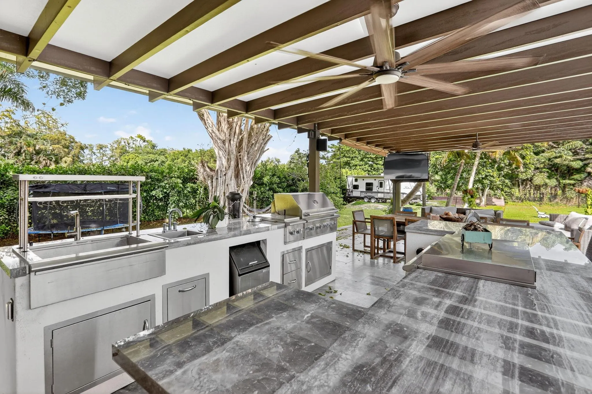 5928 NW 77TH Terrace