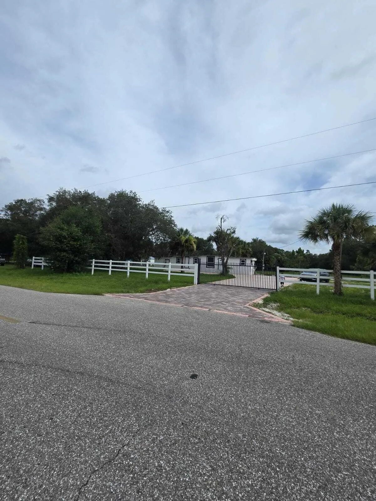 357 HUNTING CLUB Avenue