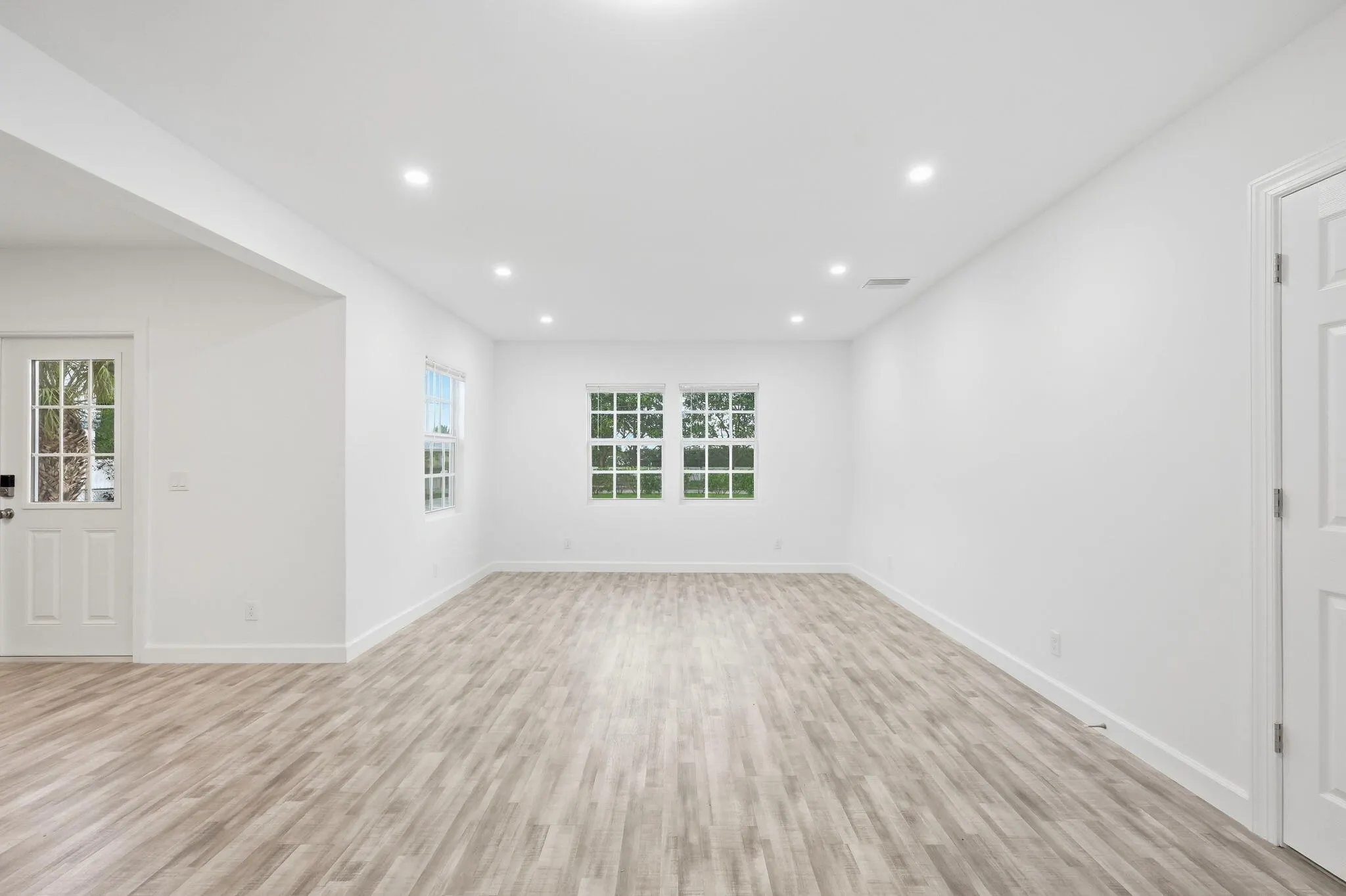 5203 N FLAGLER Drive
