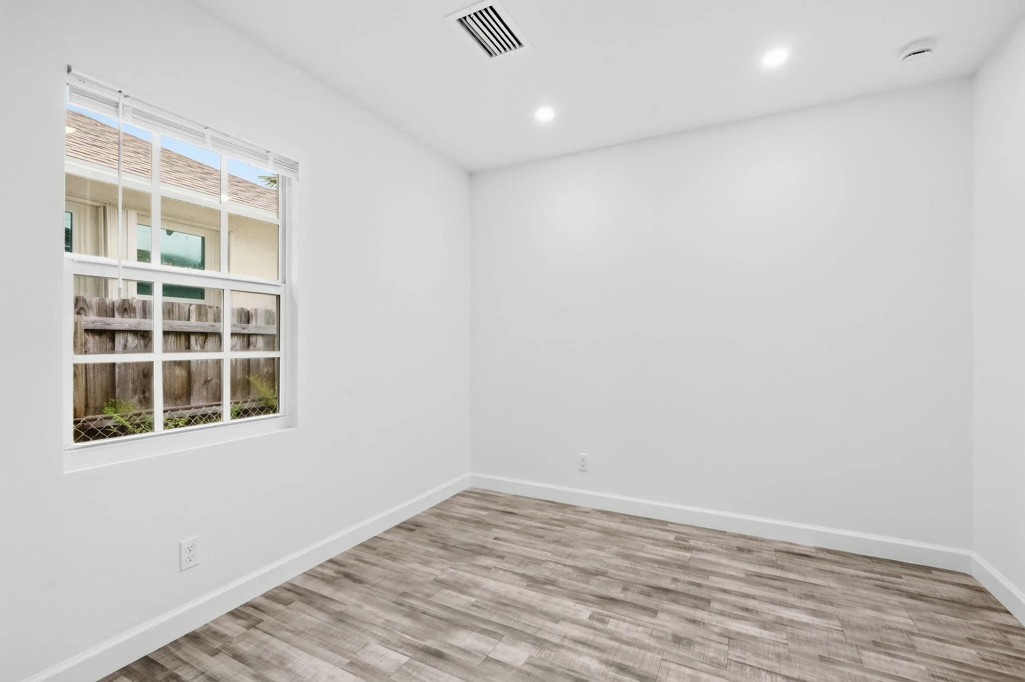 5203 N FLAGLER Drive