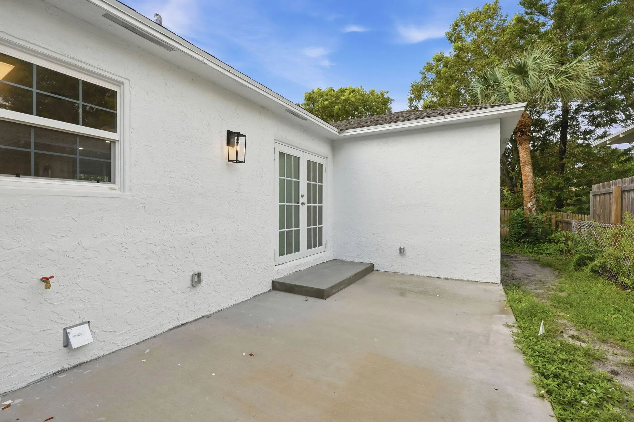 5203 N FLAGLER Drive