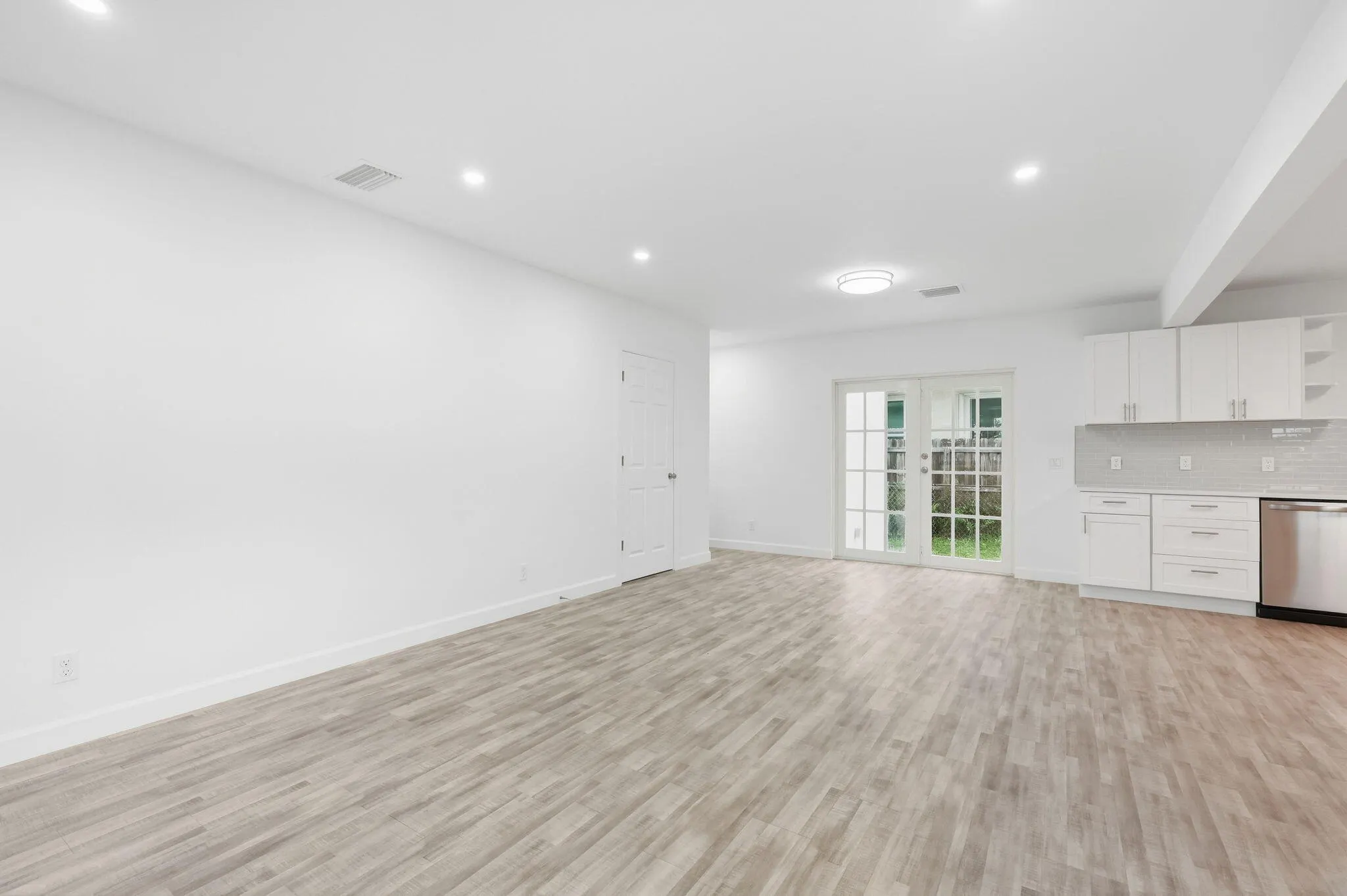 5203 N FLAGLER Drive