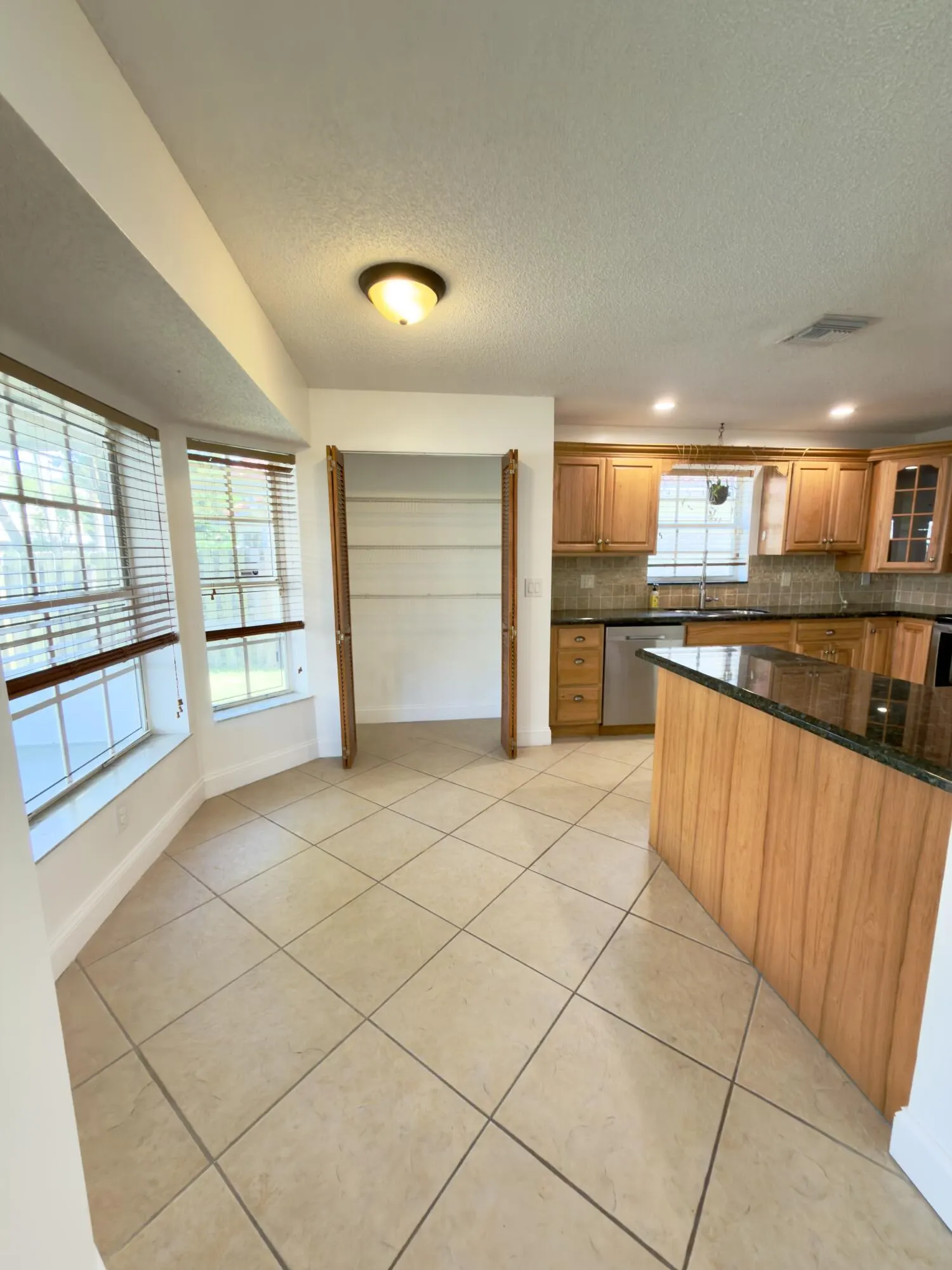3154 NW 72ND Avenue