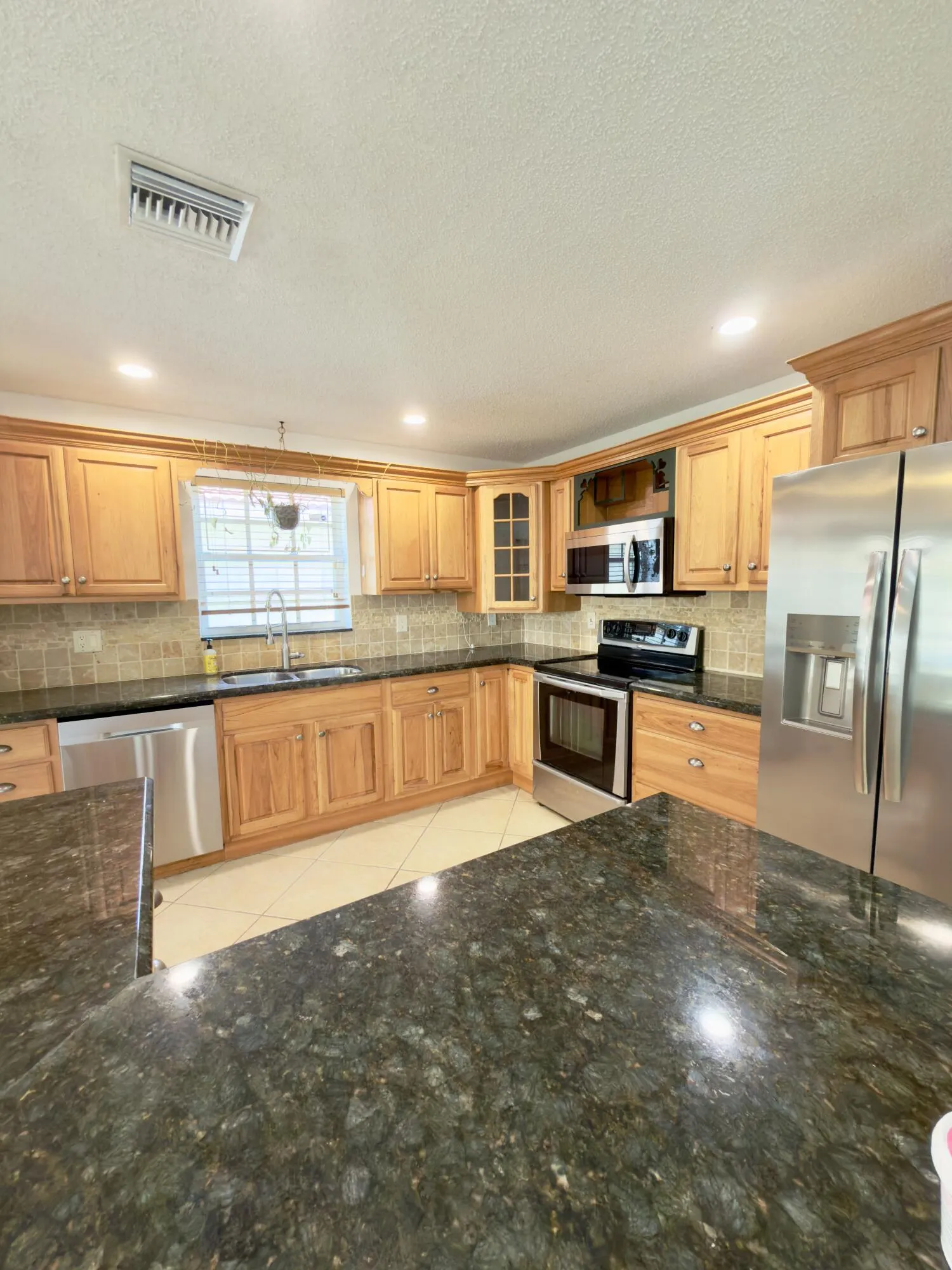 3154 NW 72ND Avenue