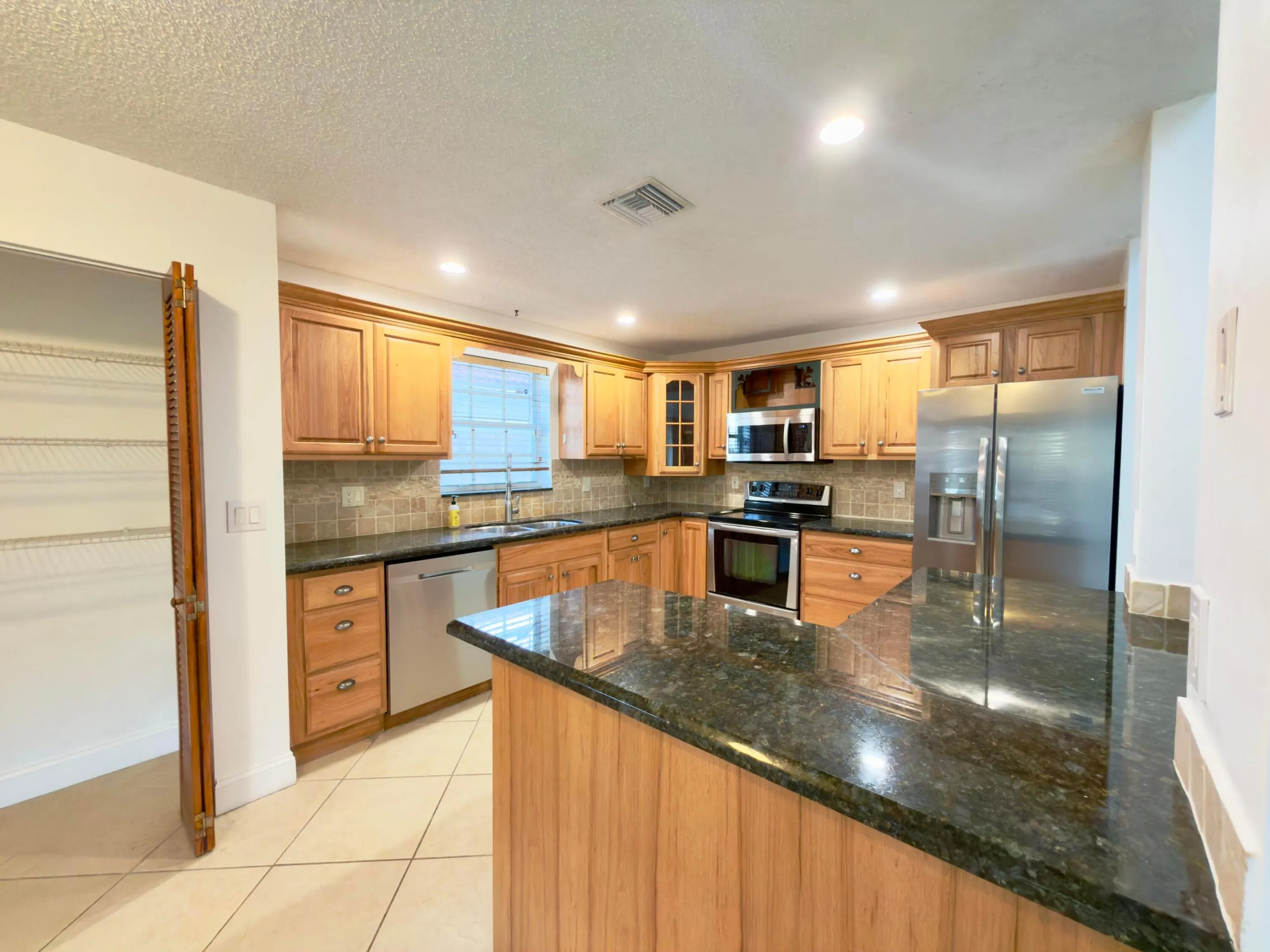 3154 NW 72ND Avenue
