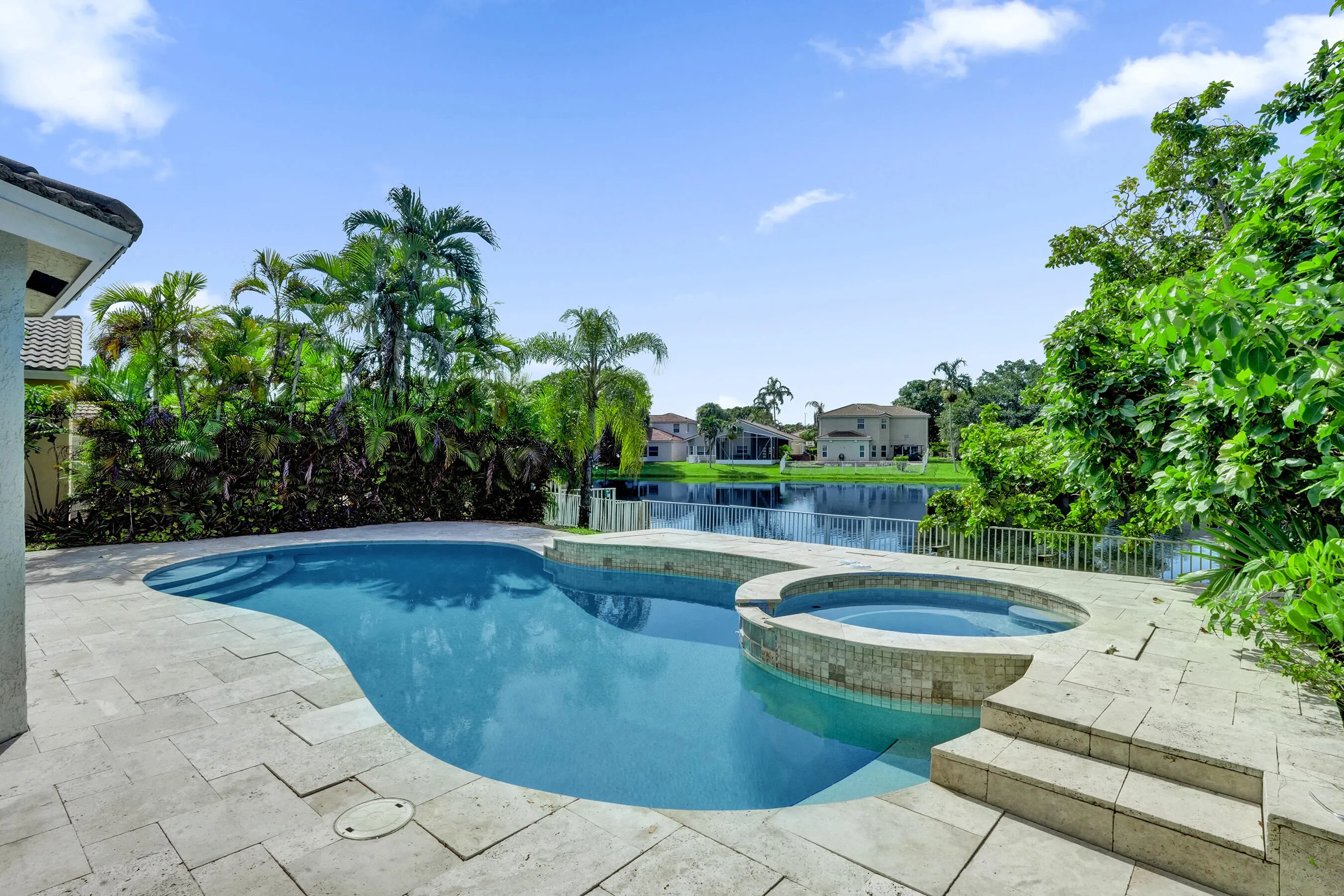 4032 NW 63RD Street