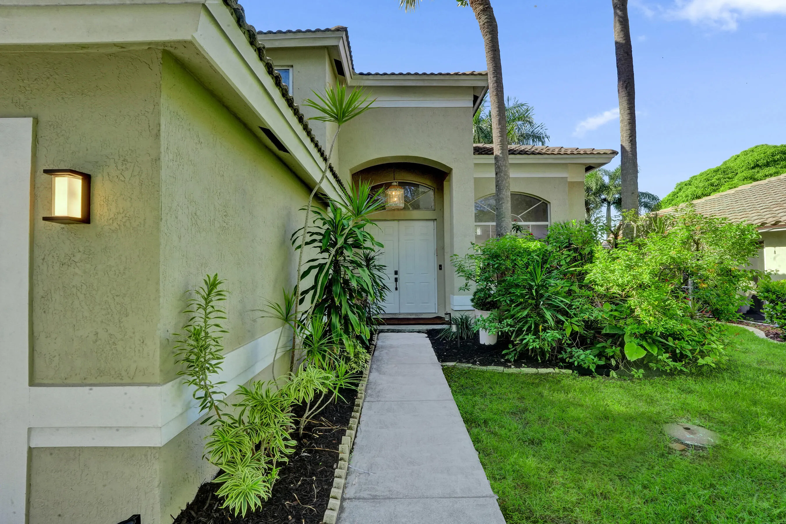 4032 NW 63RD Street