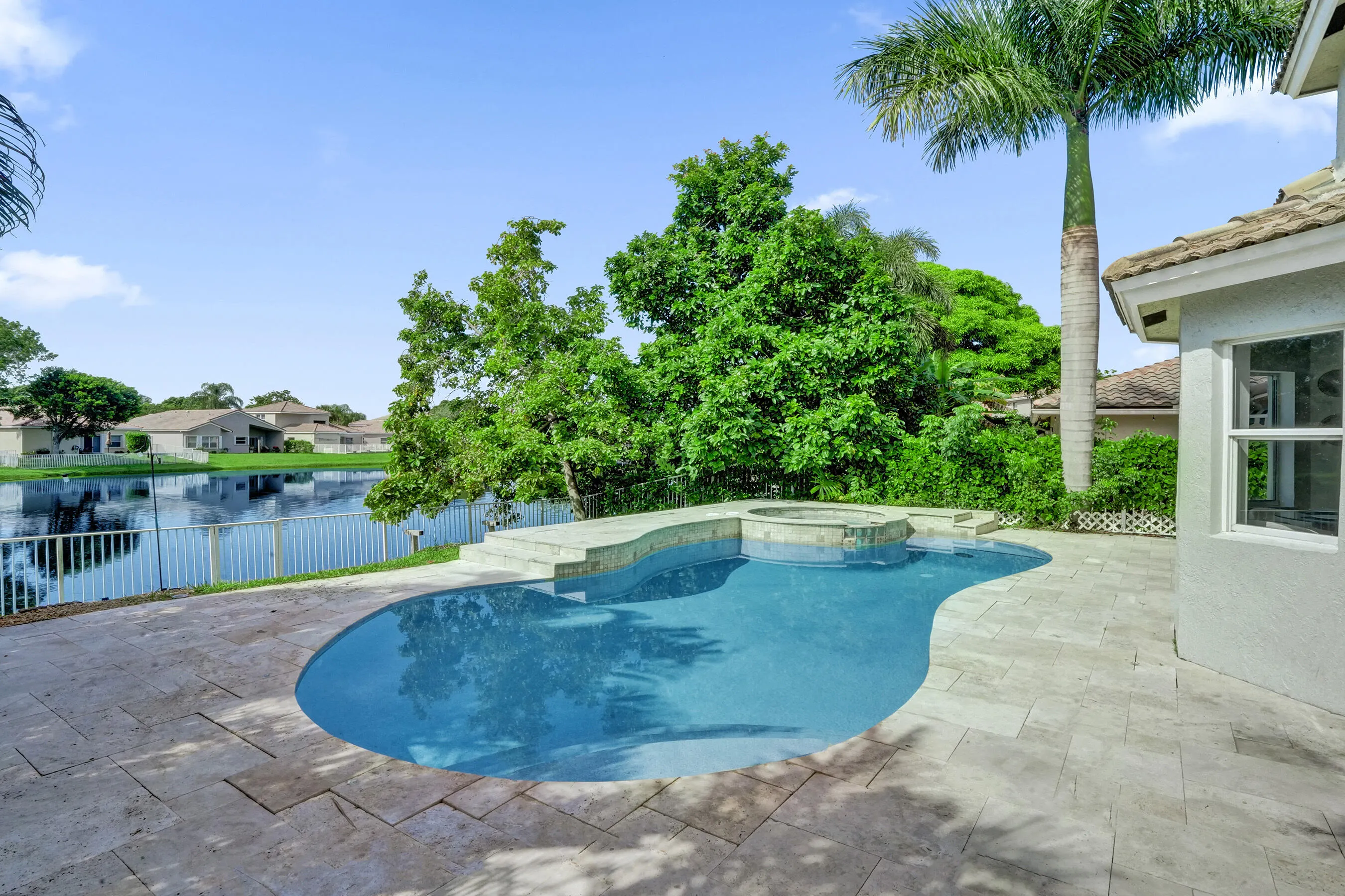 4032 NW 63RD Street