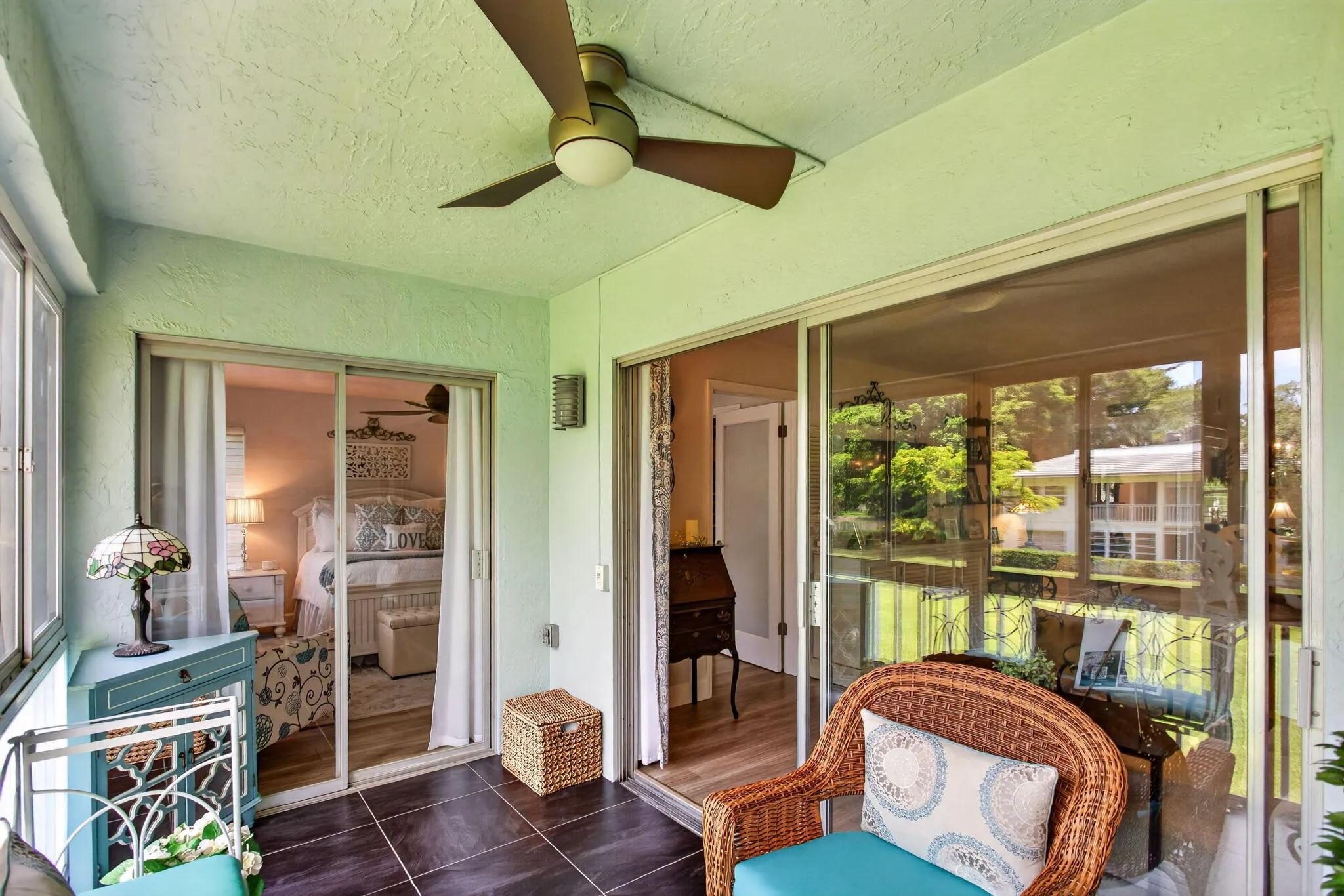 1211 BAHAMA Bend #F2