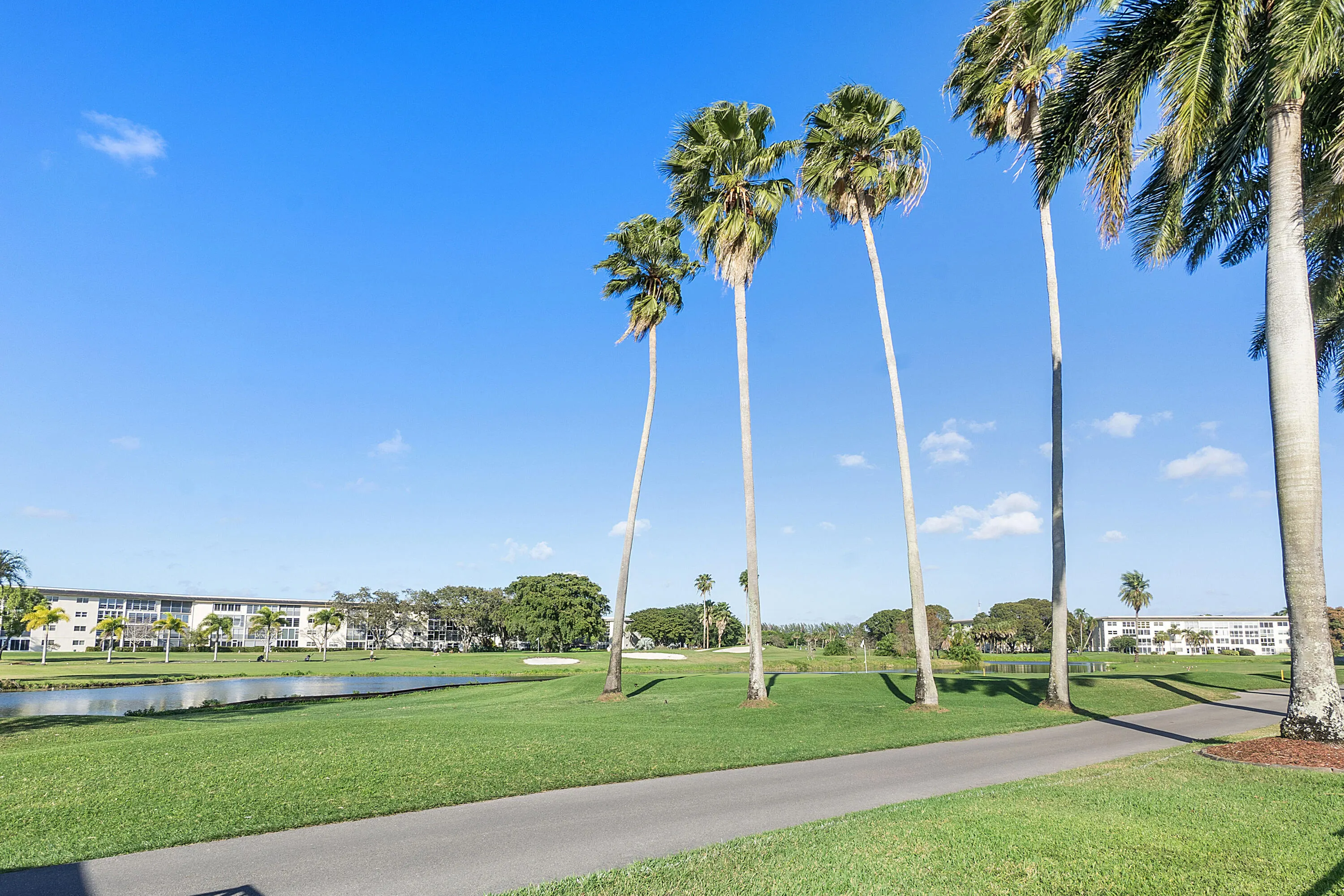 1211 BAHAMA Bend #F2