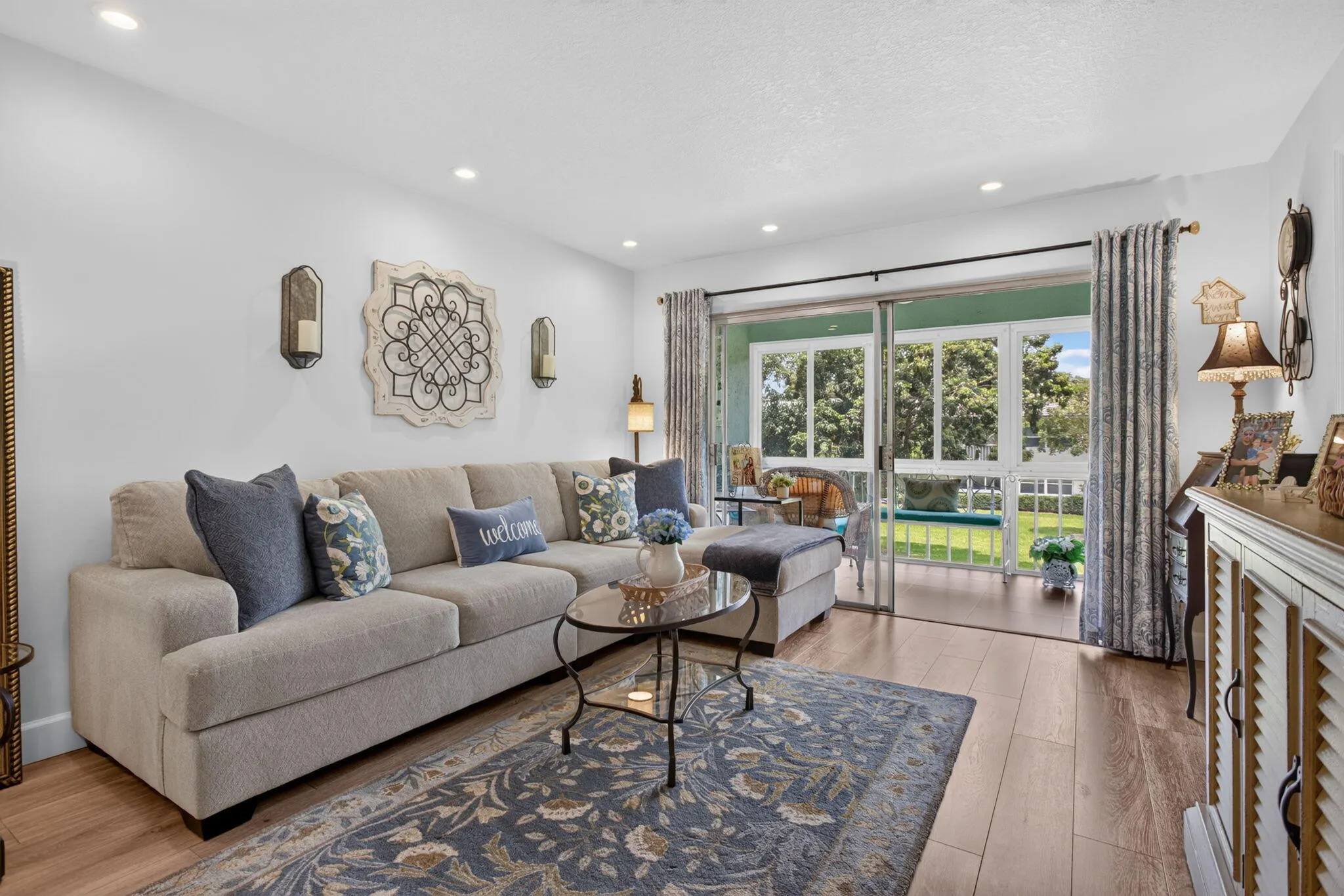 1211 BAHAMA Bend #F2