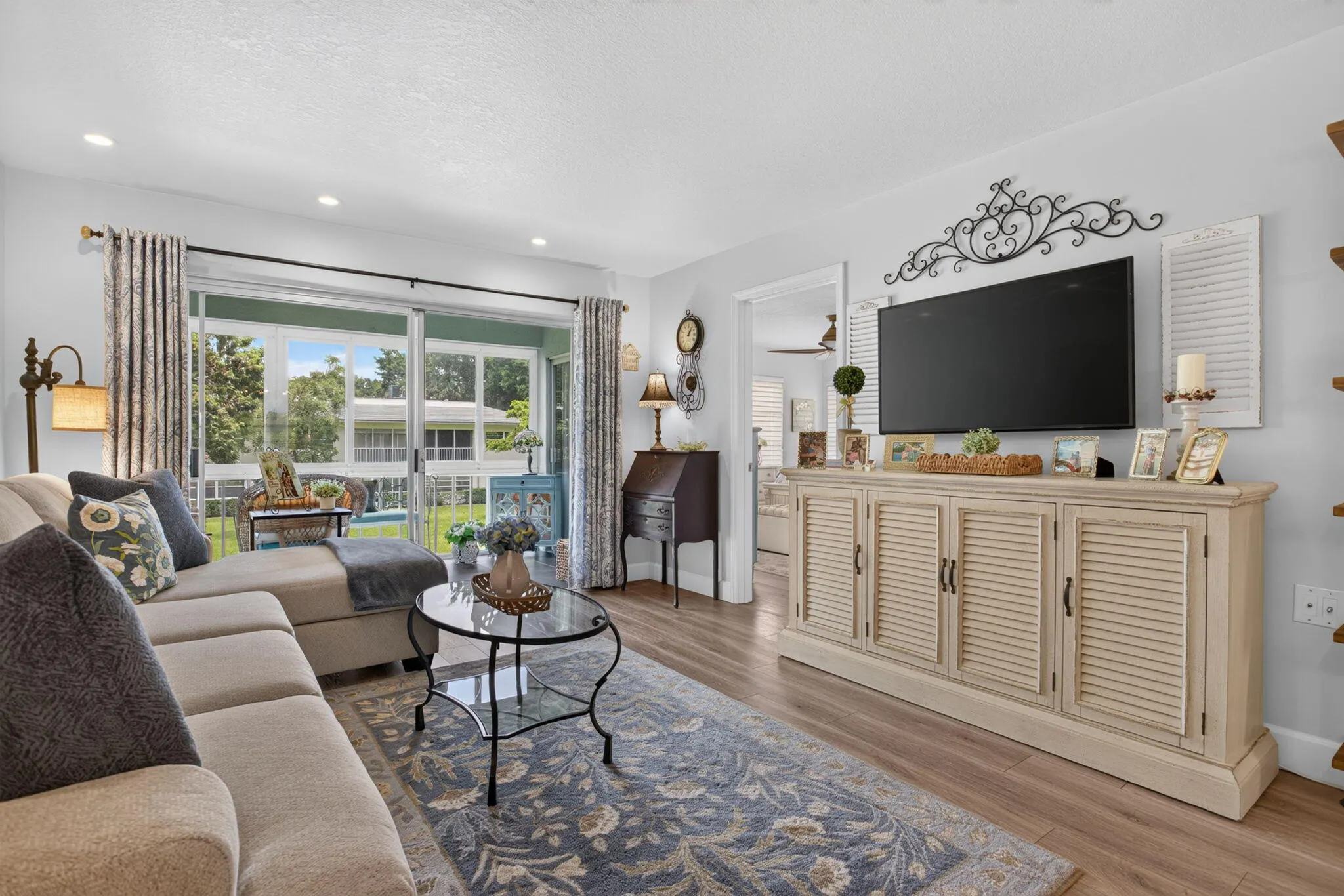 1211 BAHAMA Bend #F2