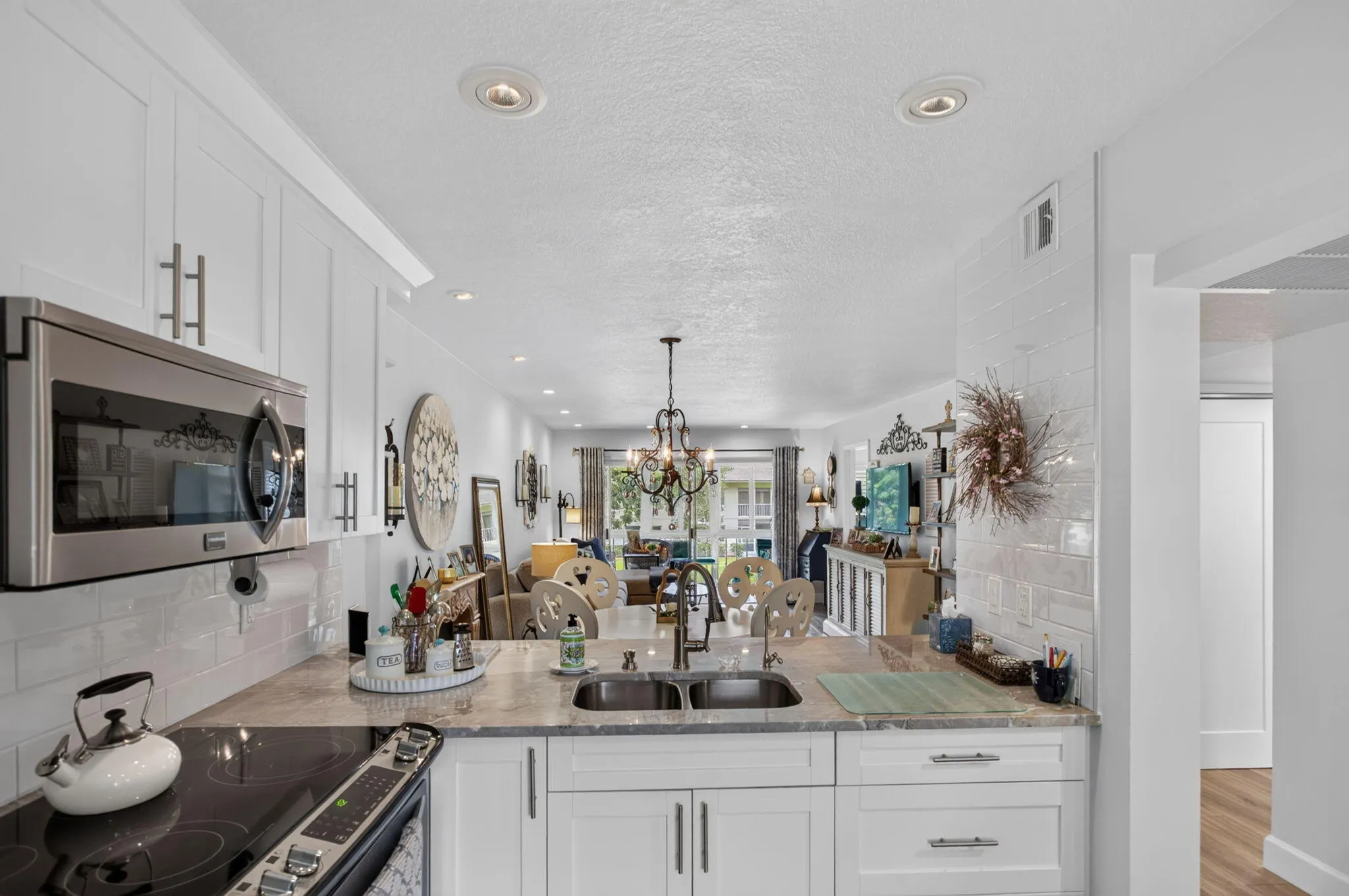 1211 BAHAMA Bend #F2