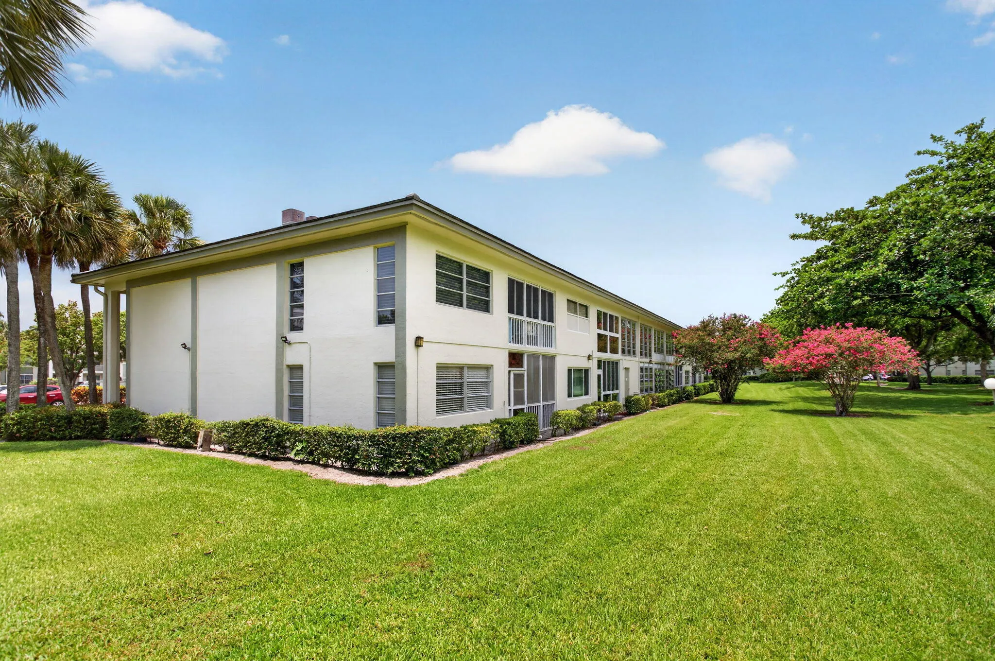 1211 BAHAMA Bend #F2