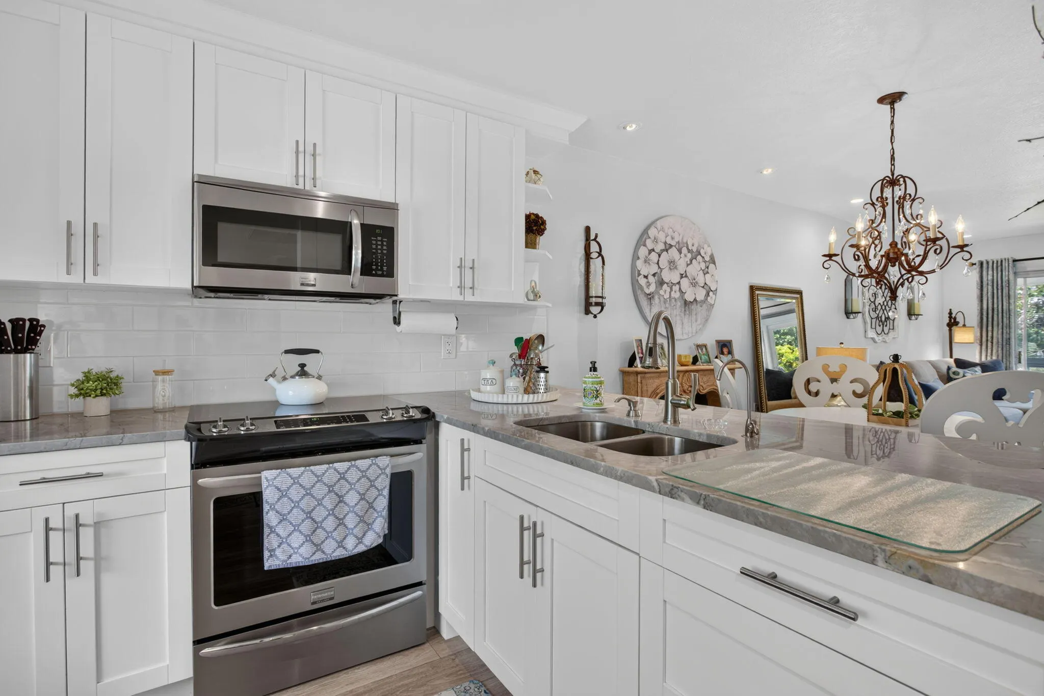 1211 BAHAMA Bend #F2