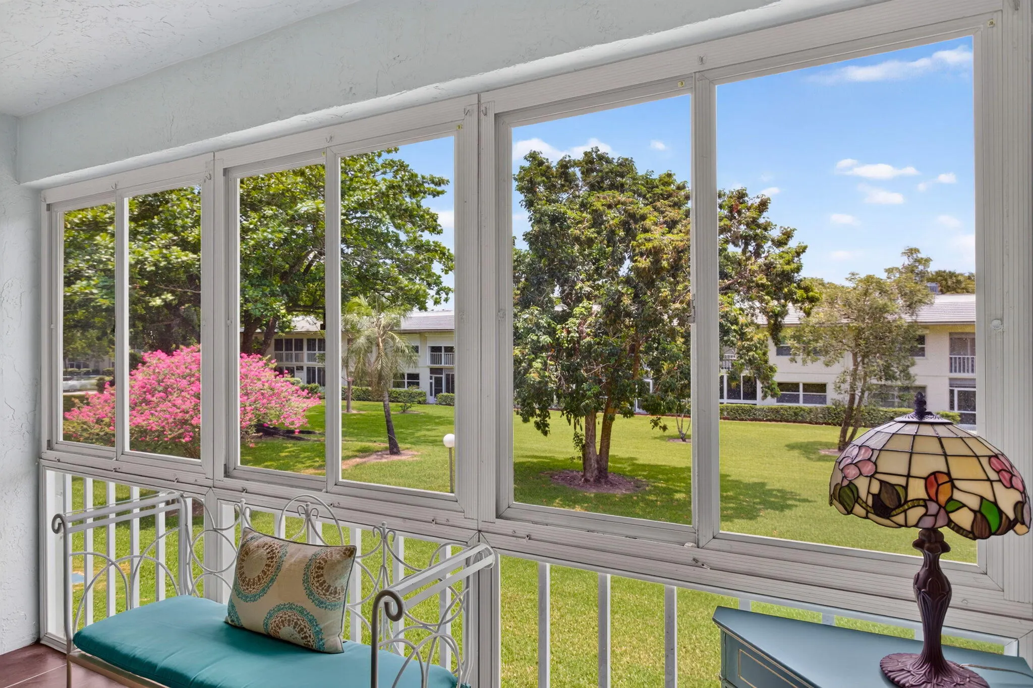 1211 BAHAMA Bend #F2