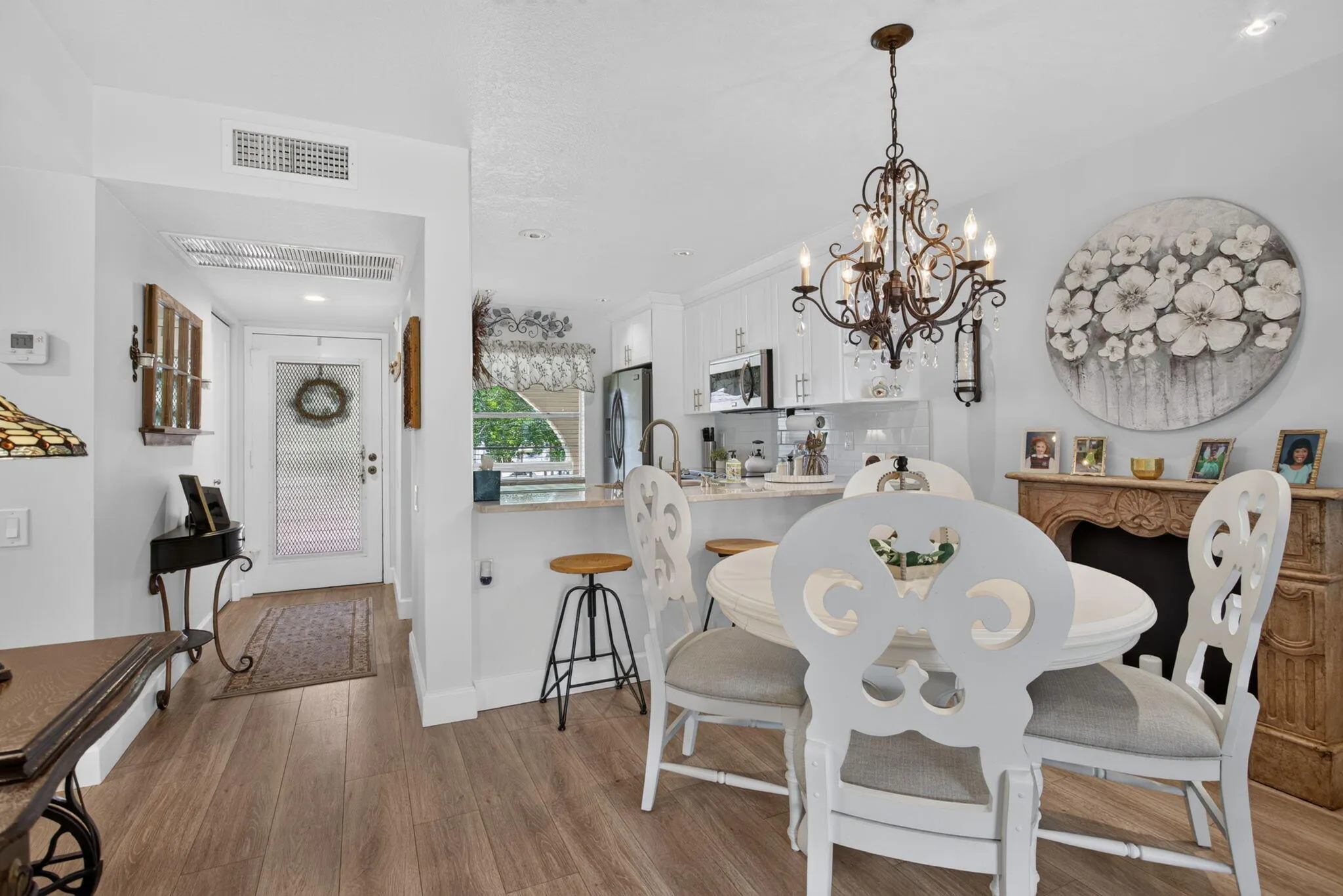 1211 BAHAMA Bend #F2