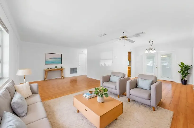 6995 NW 10TH Court