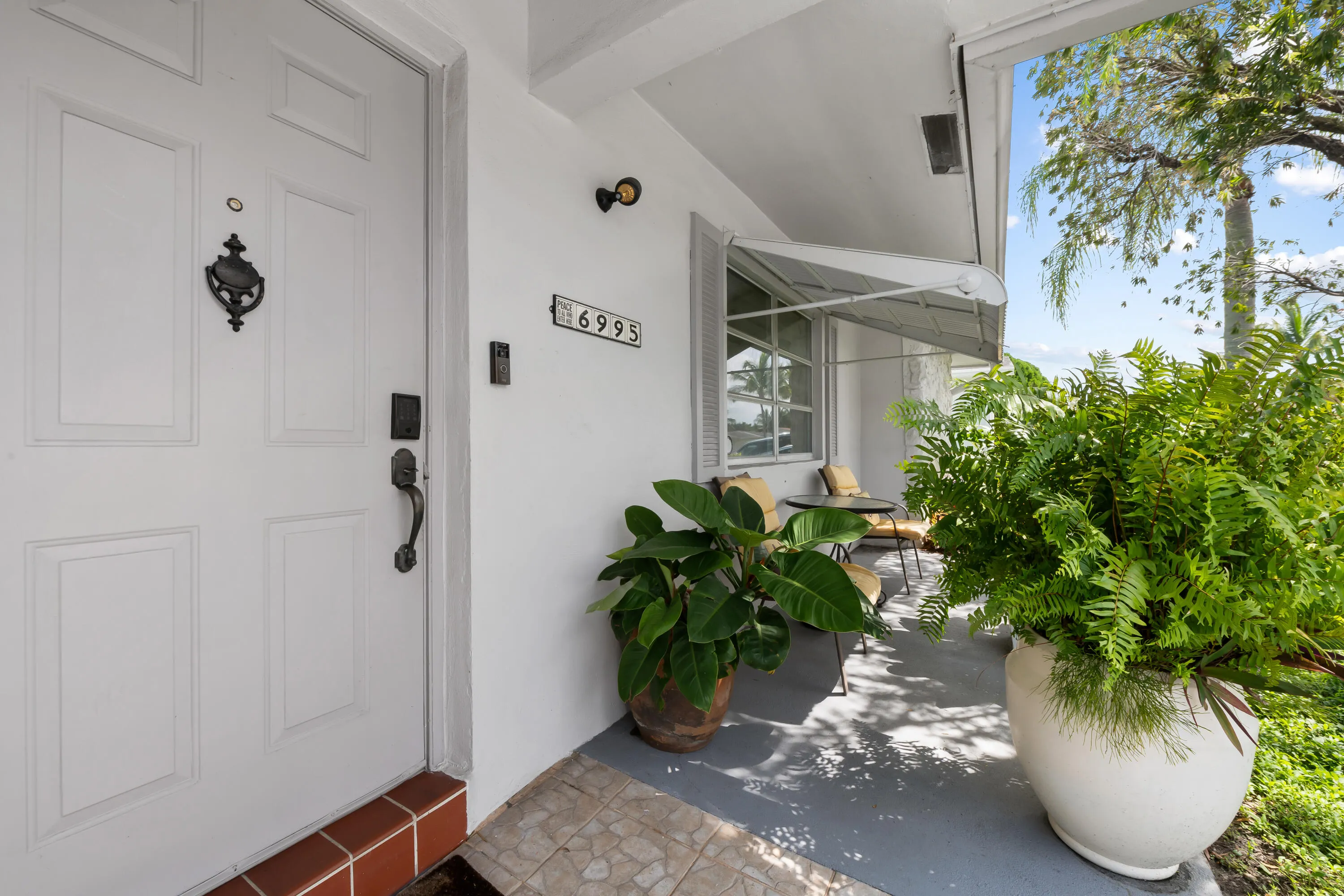 6995 NW 10TH Court