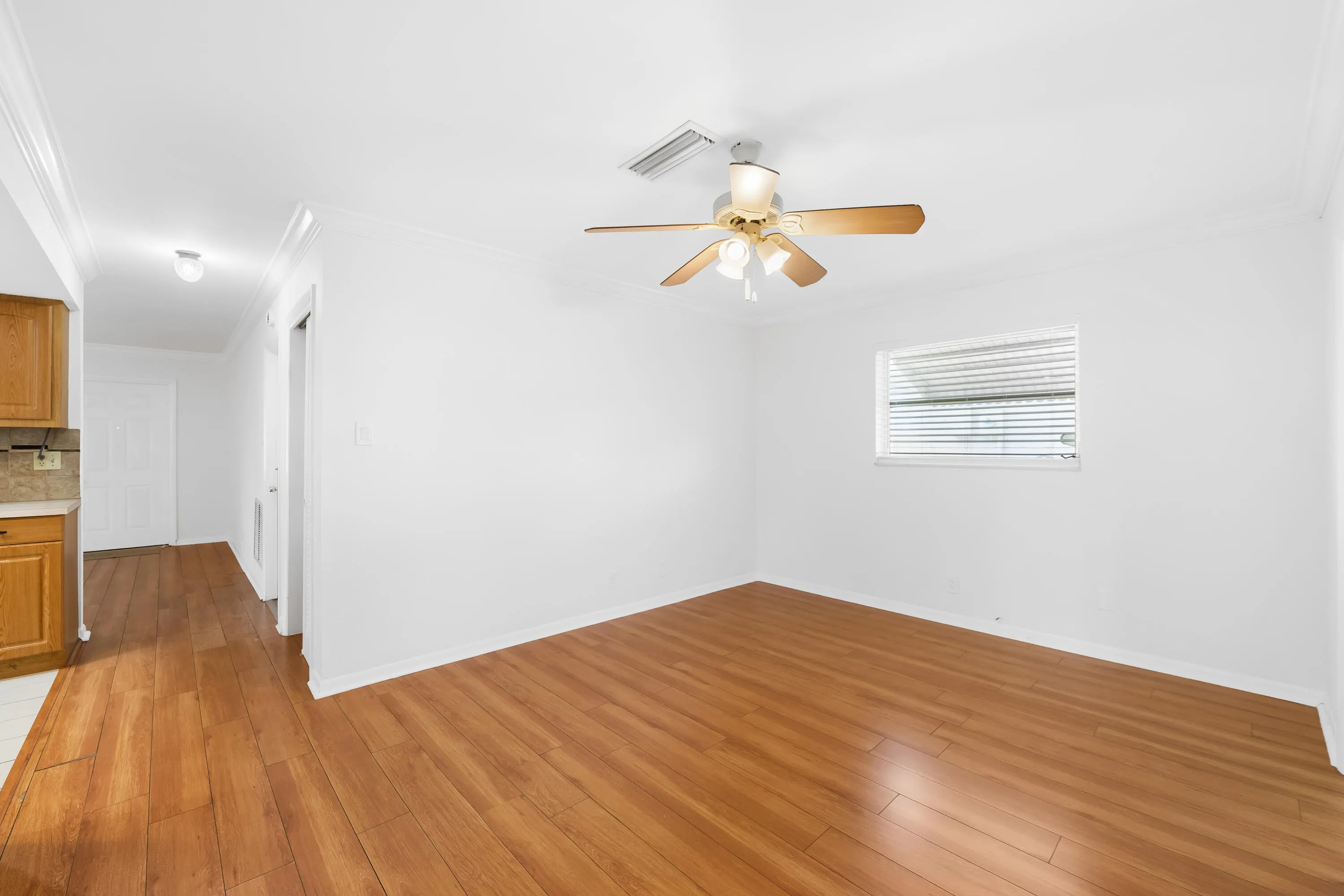 6995 NW 10TH Court