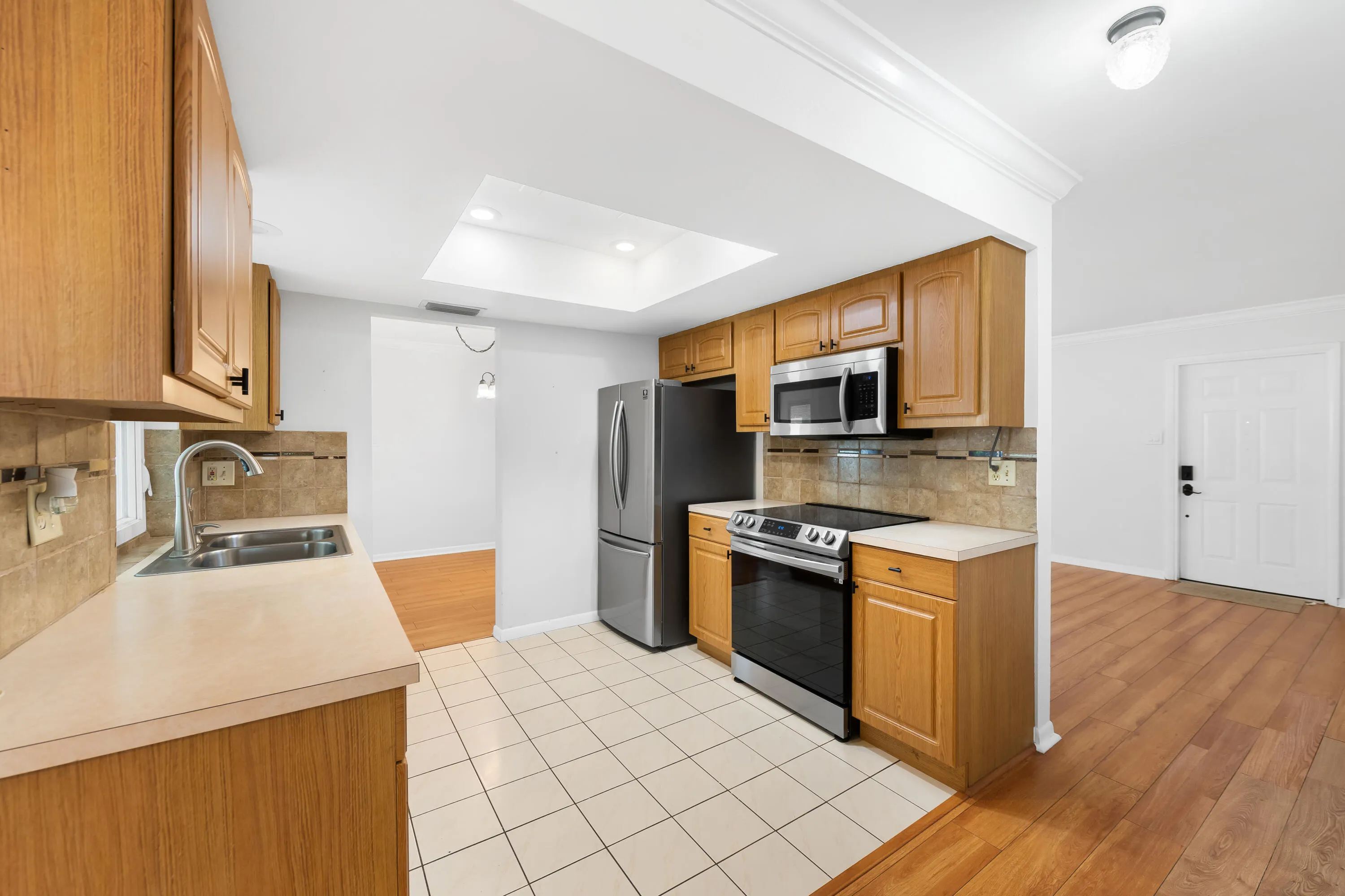 6995 NW 10TH Court