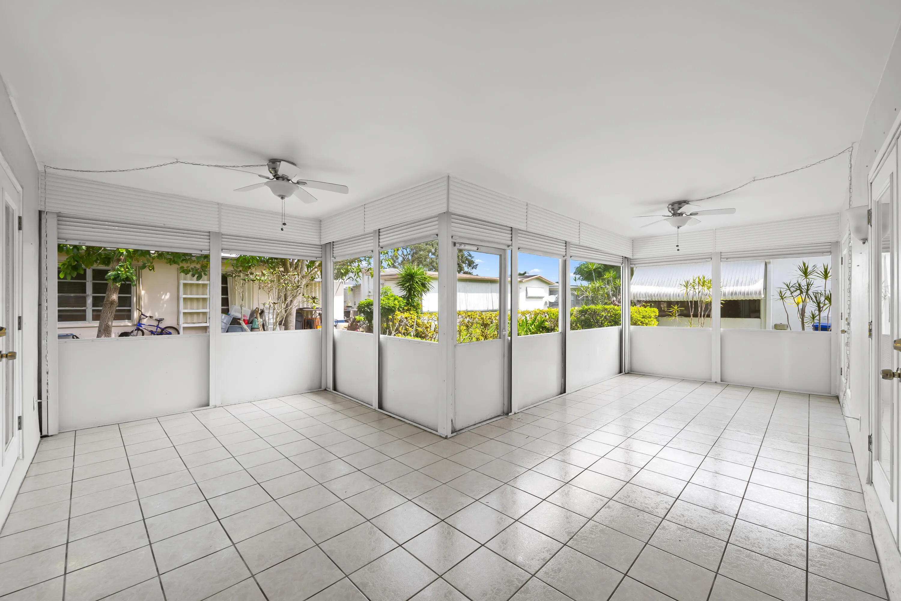 6995 NW 10TH Court