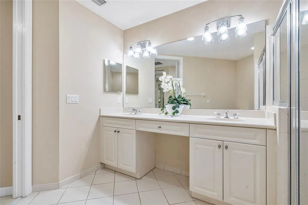 8140 NW 128th Lane #10-A