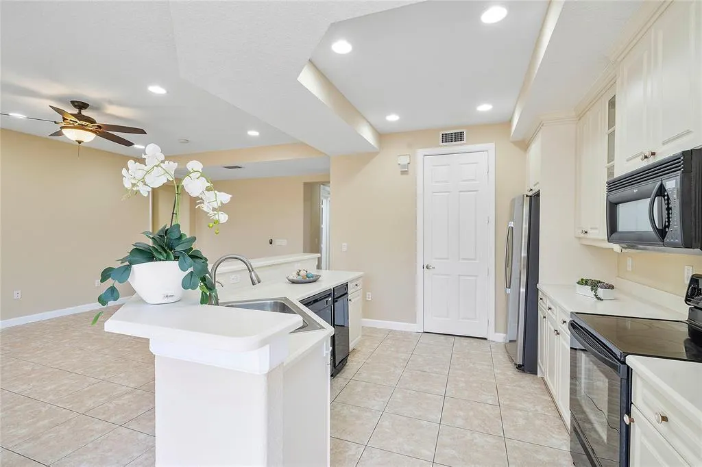 8140 NW 128th Lane #10-A