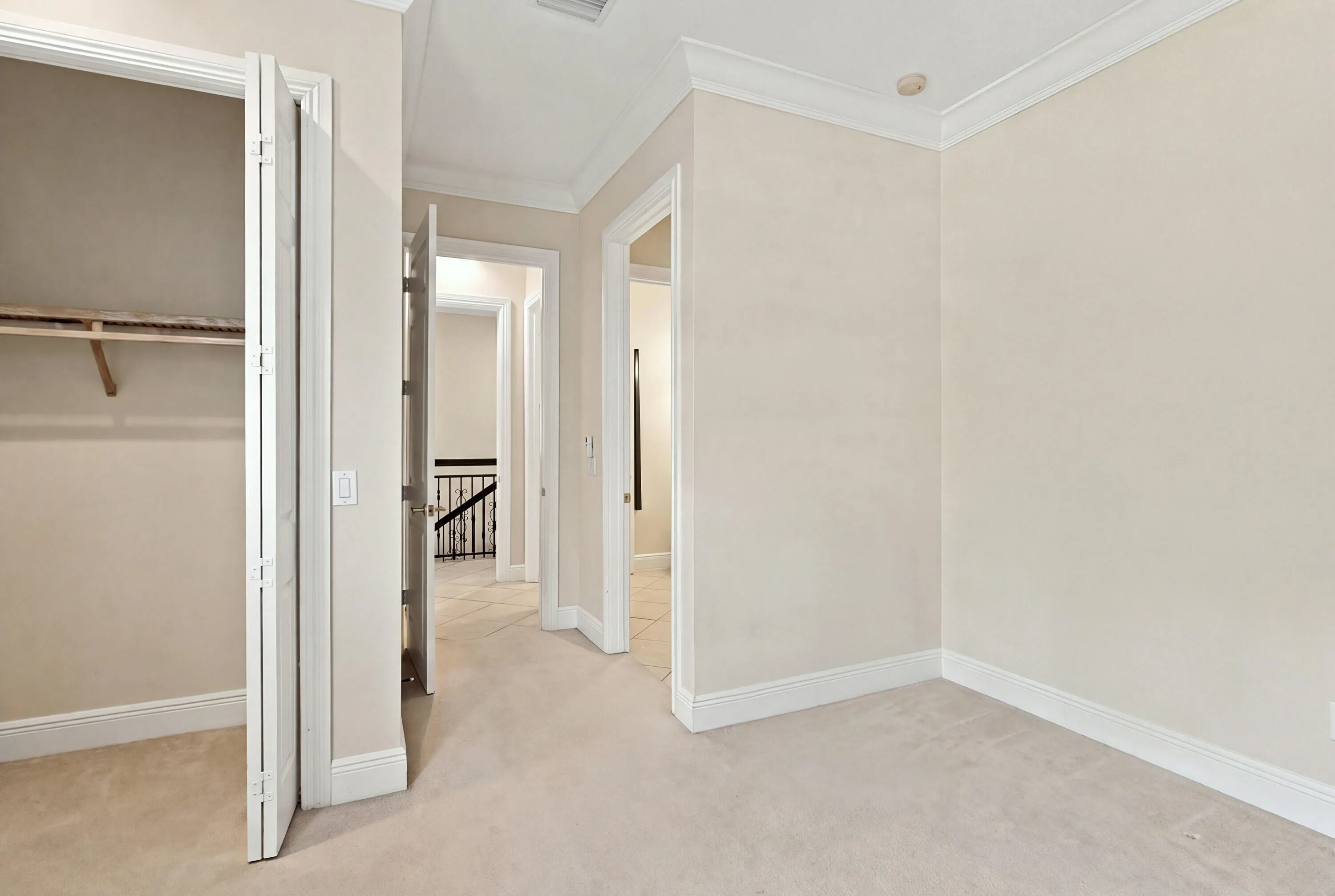 9010 Cascada Way