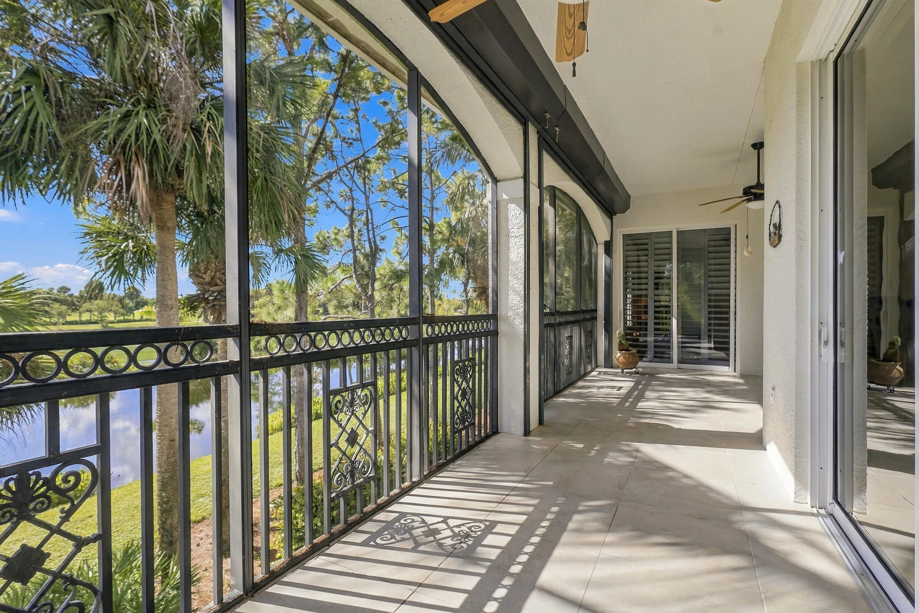 9010 Cascada Way